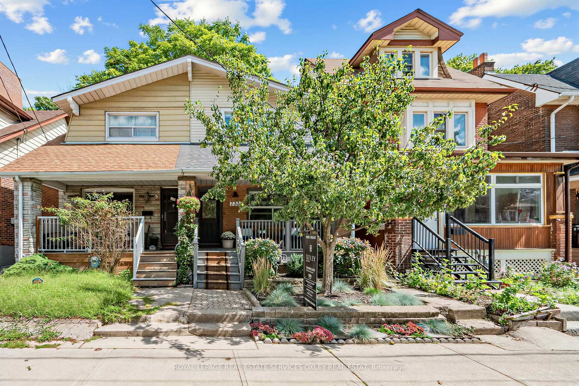 Front of 733 Woodbine Avenue