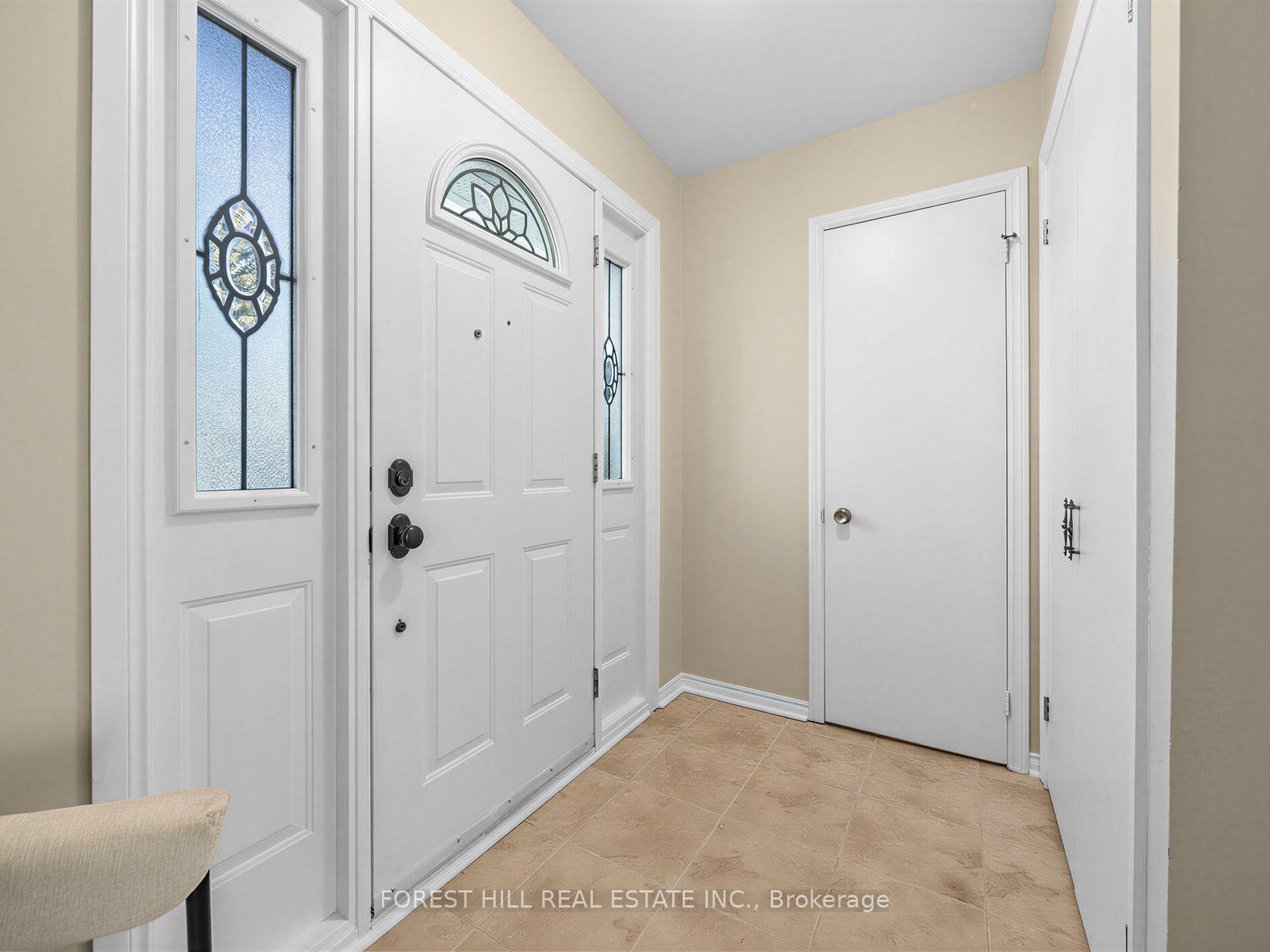Photo 3 of 6 Elmvale Avenue, Brampton, Heart Lake West — HOMEH