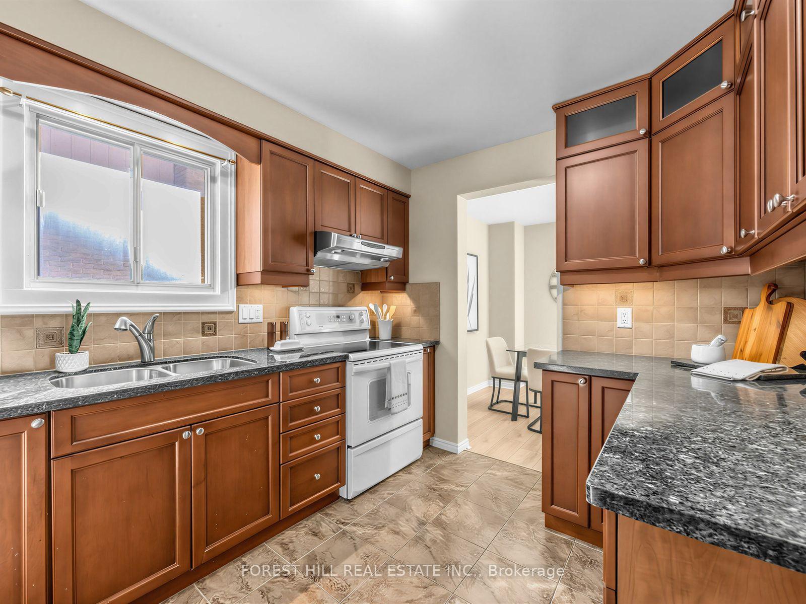Photo 6 of 6 Elmvale Avenue, Brampton, Heart Lake West — HOMEH