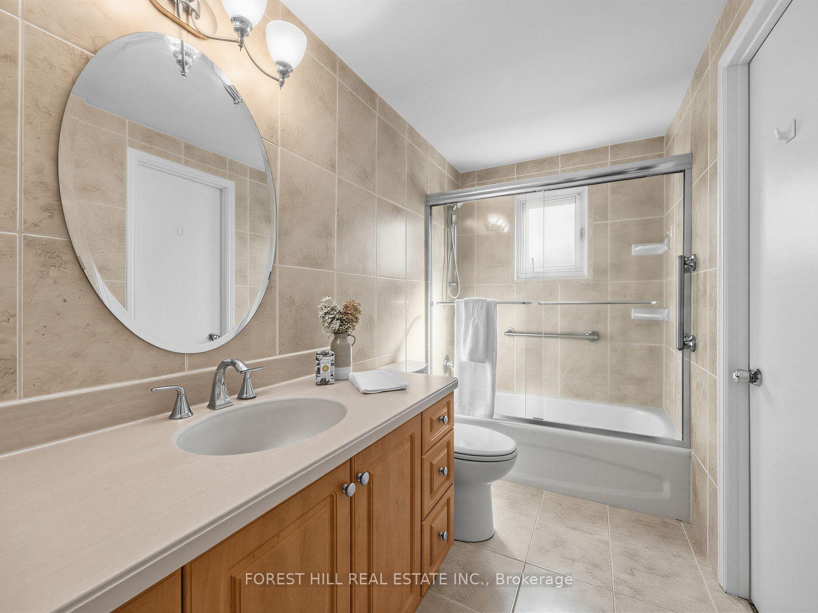 Photo 24 of 6 Elmvale Avenue, Brampton, Heart Lake West — HOMEH