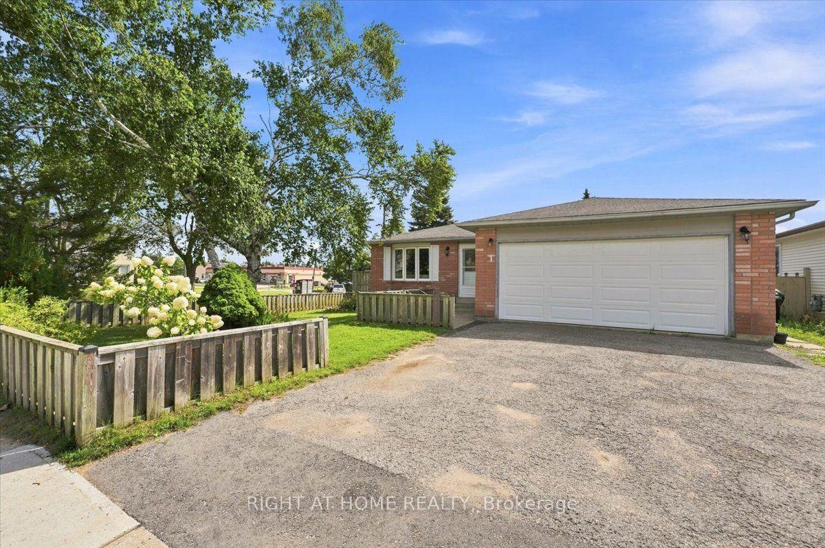 Photo 3 of 1 Argyle Road, Barrie, Sunnidale — HOMEH