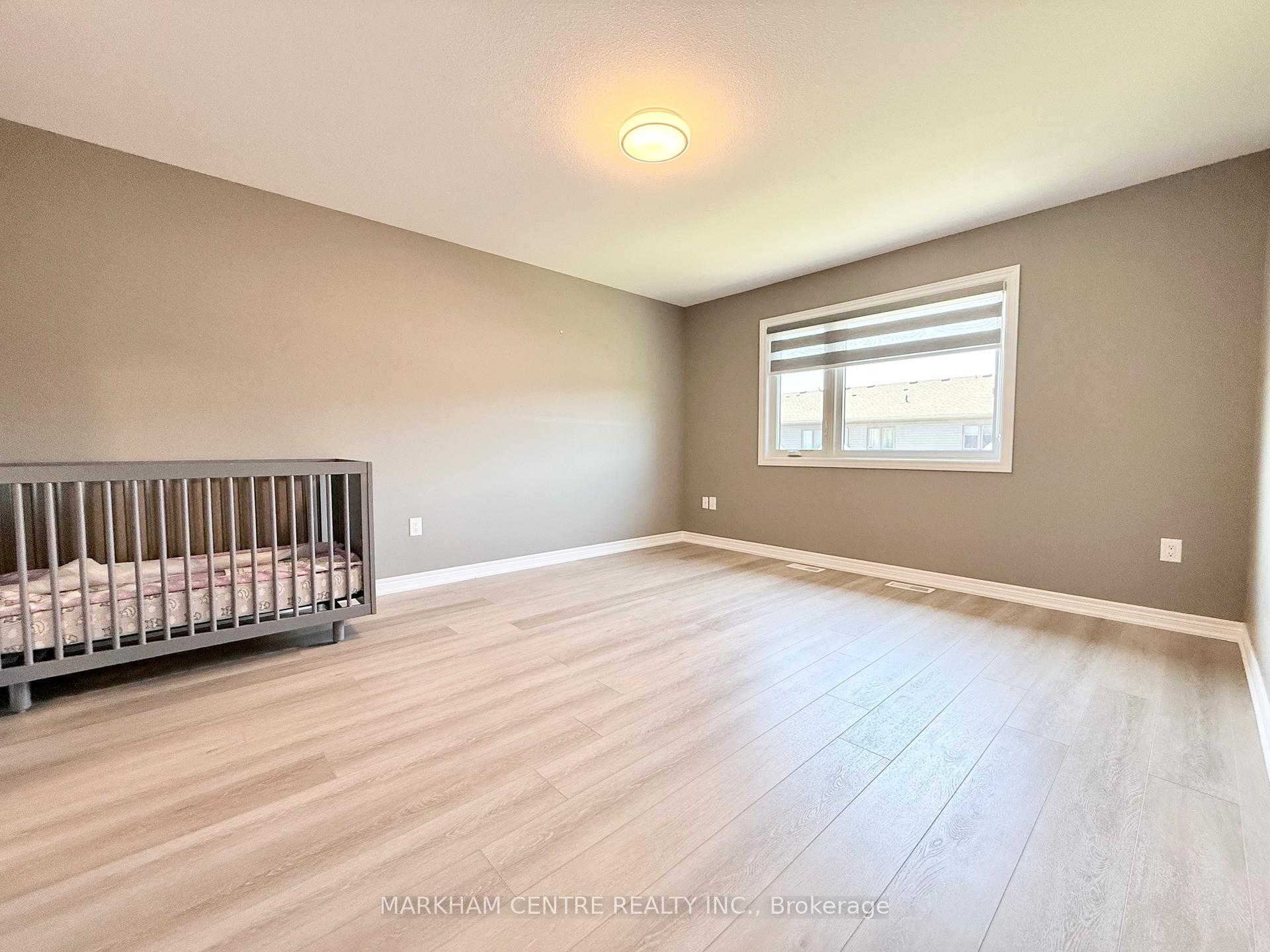 Photo 19 of 7173 Parsa Street, Niagara Falls, Brown — HOMEH