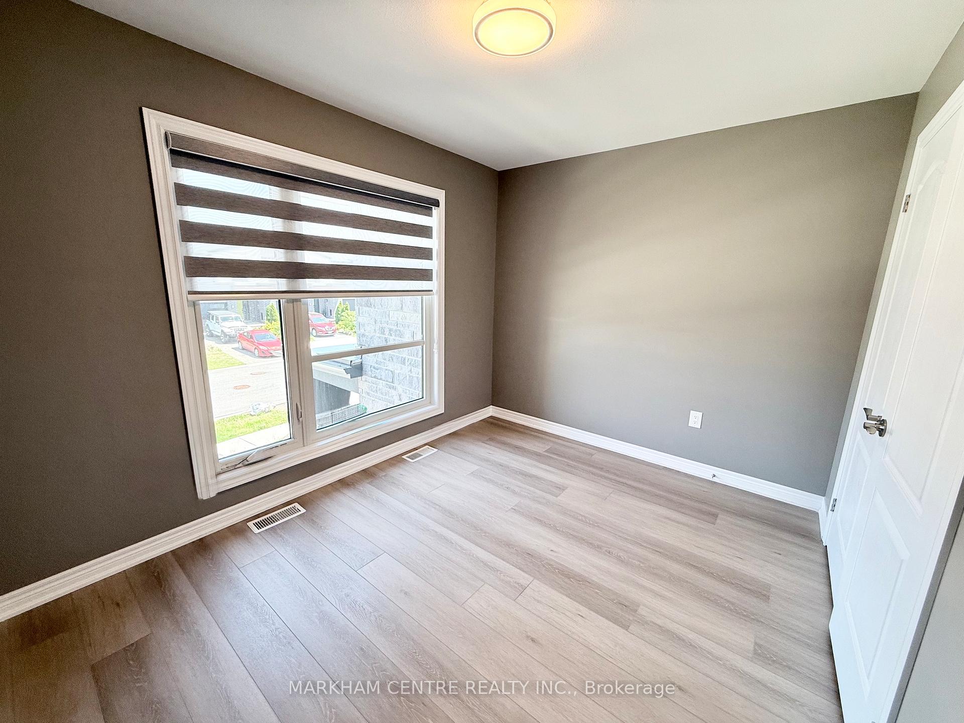 Photo 25 of 7173 Parsa Street, Niagara Falls, Brown — HOMEH