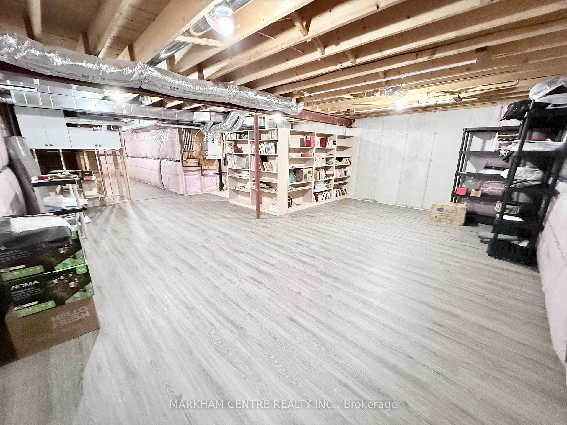 Photo 32 of 7173 Parsa Street, Niagara Falls, Brown — HOMEH