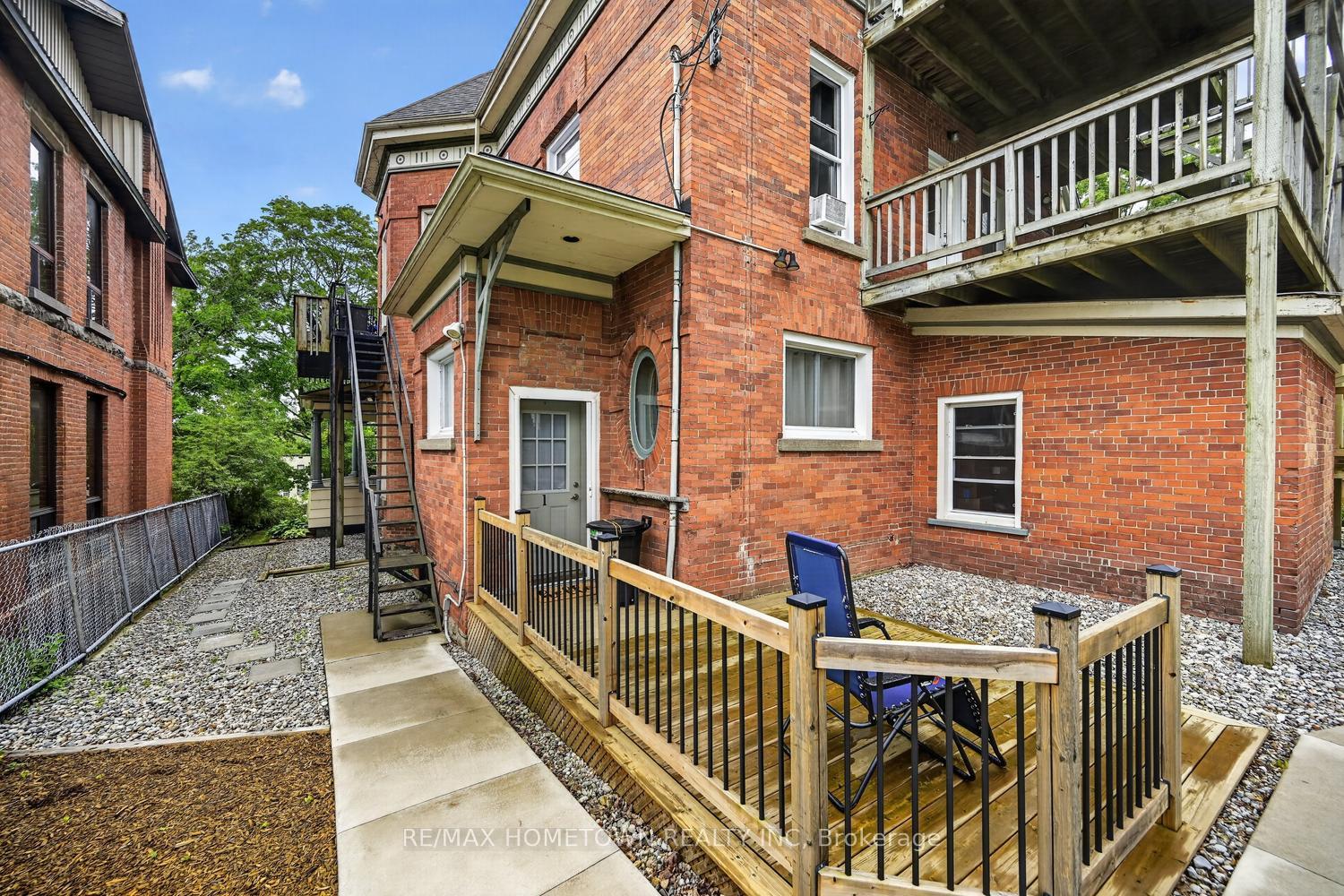 Photo 22 of 98 Pine Street, Brockville, Brockville — HOMEH