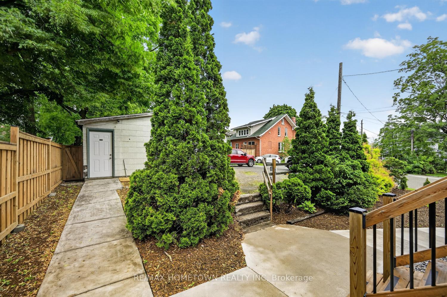 Photo 49 of 98 Pine Street, Brockville, Brockville — HOMEH