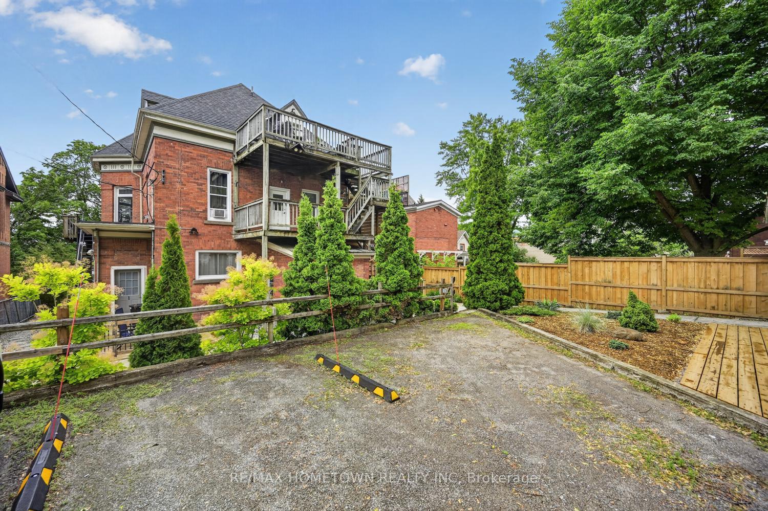 Photo 51 of 98 Pine Street, Brockville, Brockville — HOMEH