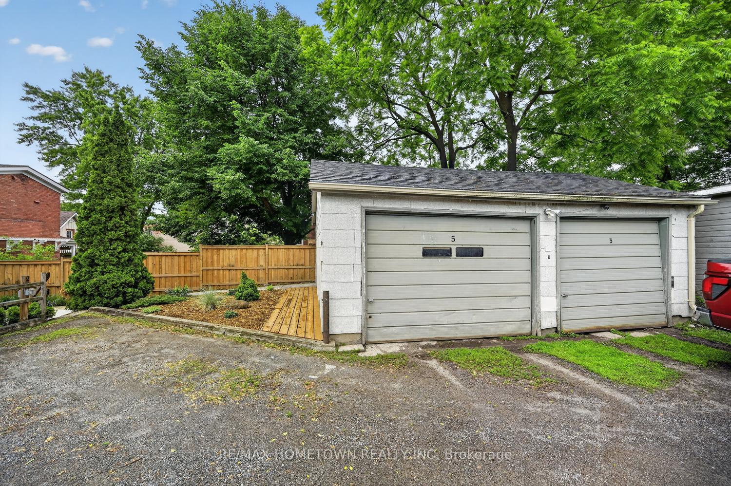 Photo 54 of 98 Pine Street, Brockville, Brockville — HOMEH