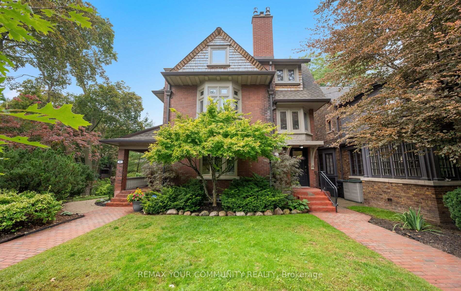 Photo 2 of 62 Indian Grove, Toronto, High Park-Swansea — HOMEH