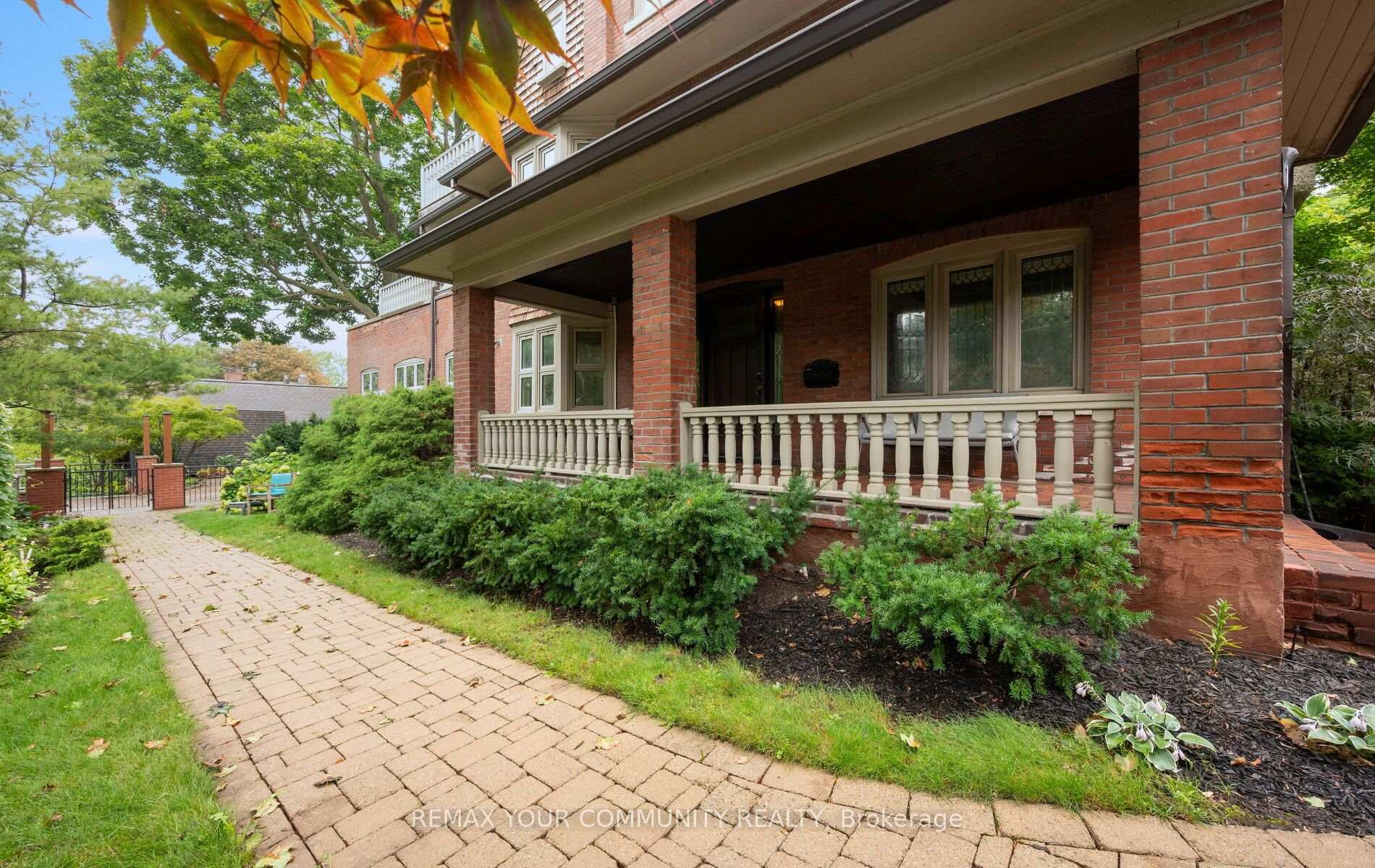 Photo 6 of 62 Indian Grove, Toronto, High Park-Swansea — HOMEH