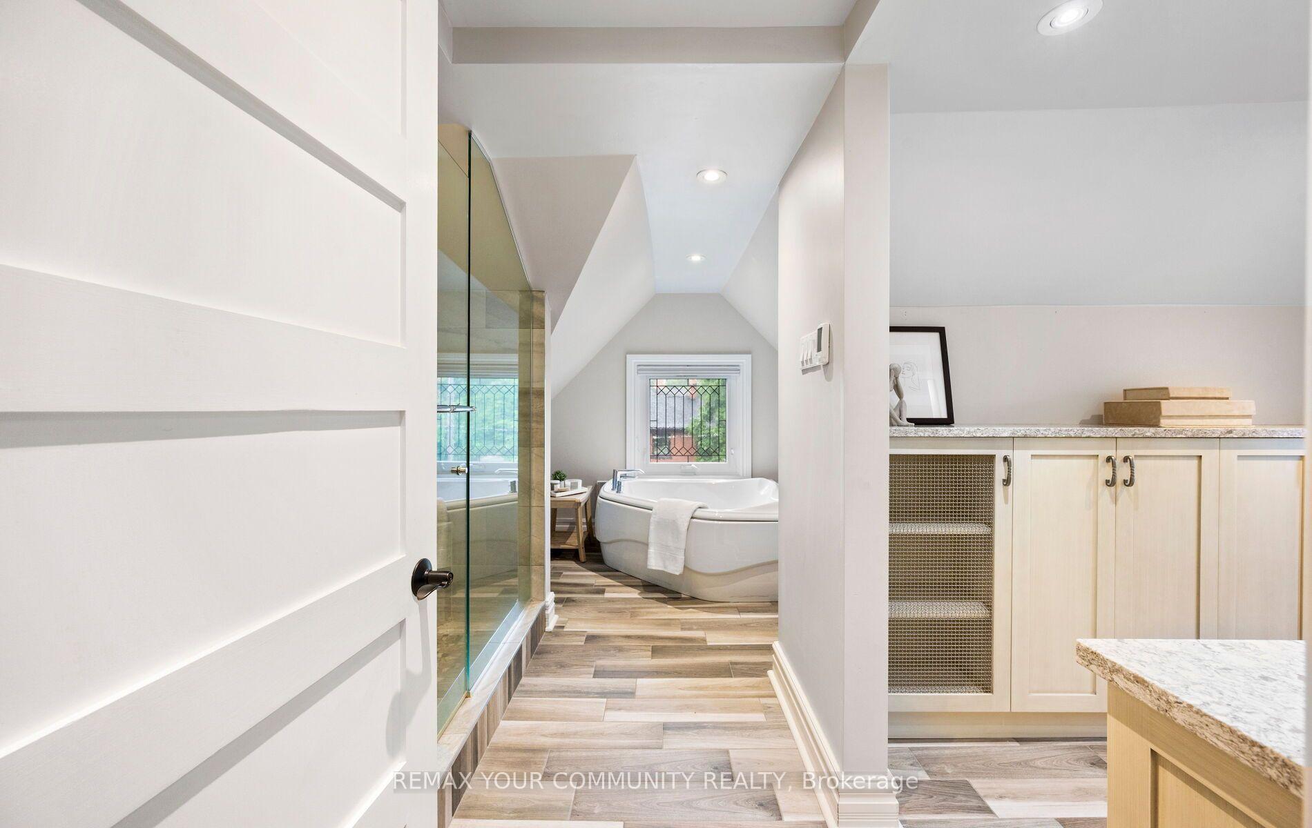 Photo 31 of 62 Indian Grove, Toronto, High Park-Swansea — HOMEH