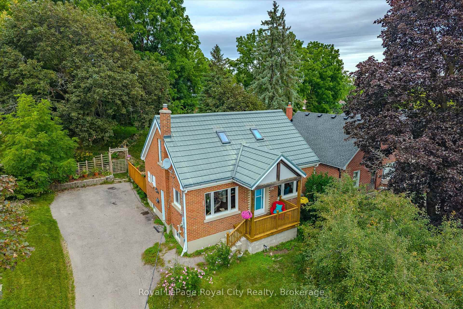 Photo of 194 Grove Street