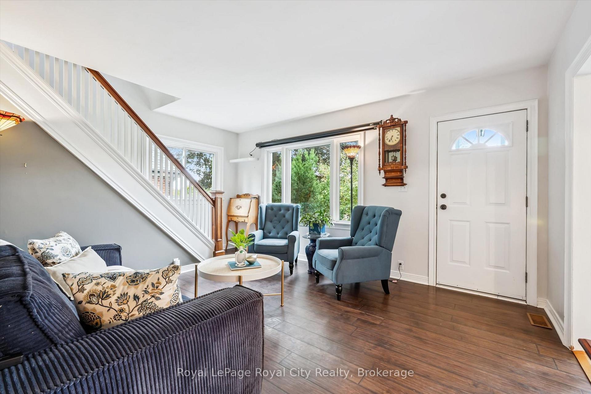 Photo 8 of 194 Grove Street, Guelph, St. George's — HOMEH