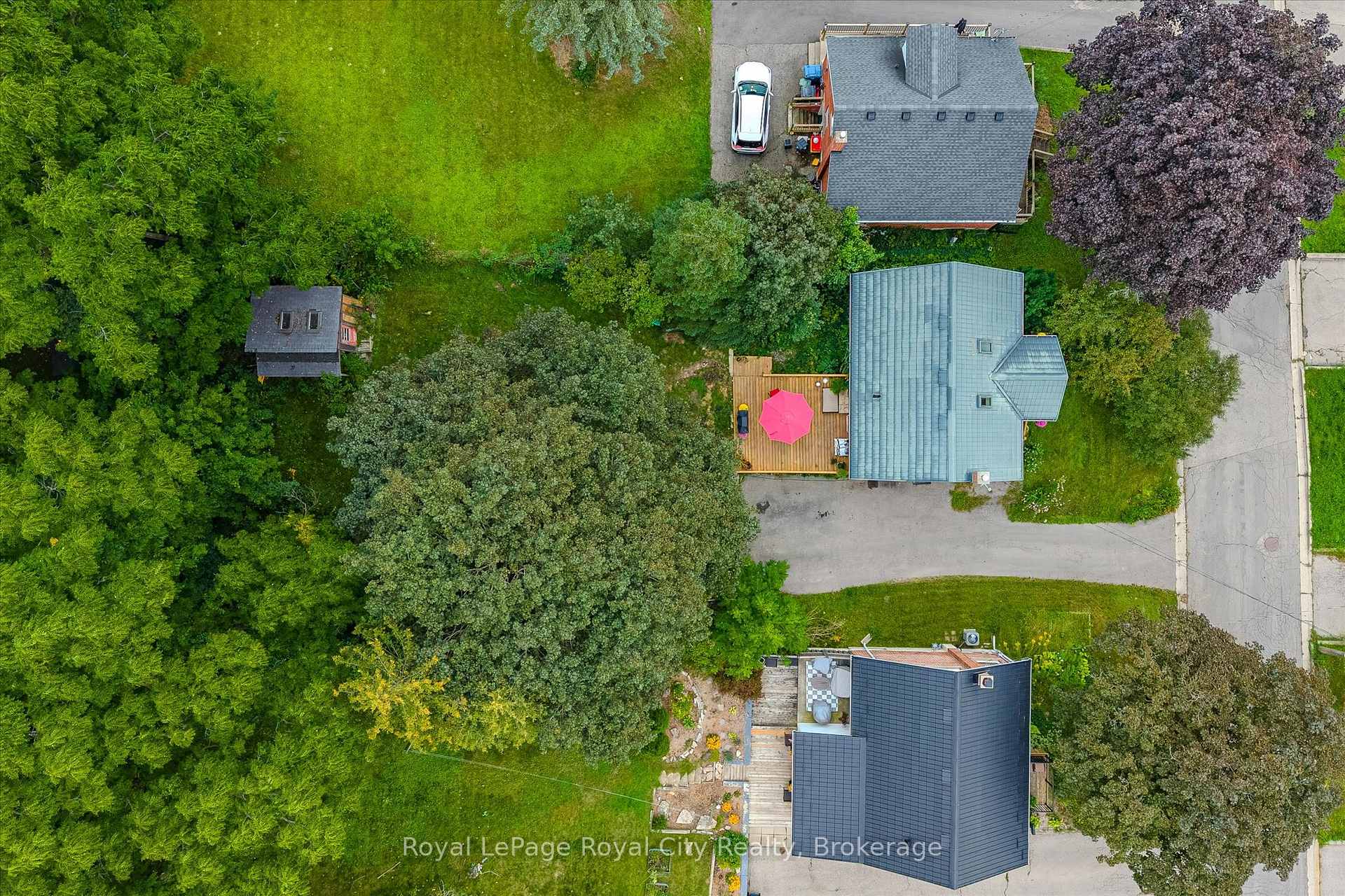 Photo 42 of 194 Grove Street, Guelph, St. George's — HOMEH
