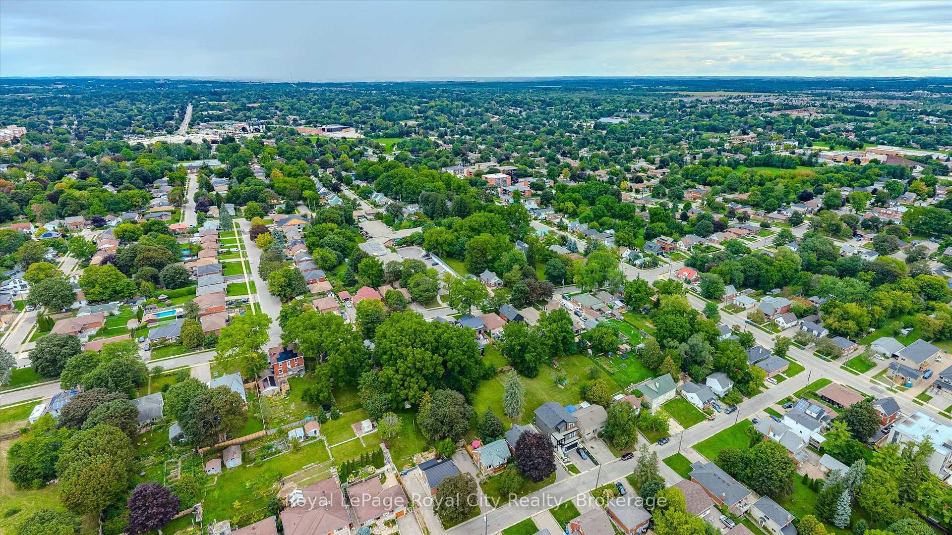 Photo 48 of 194 Grove Street, Guelph, St. George's — HOMEH