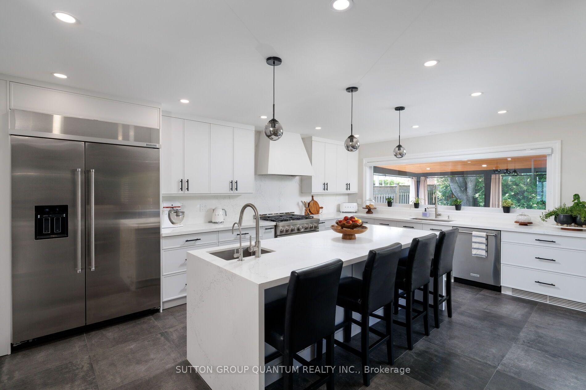 Photo 2 of 1883 Bough Beeches Boulevard, Mississauga, Rathwood — HOMEH