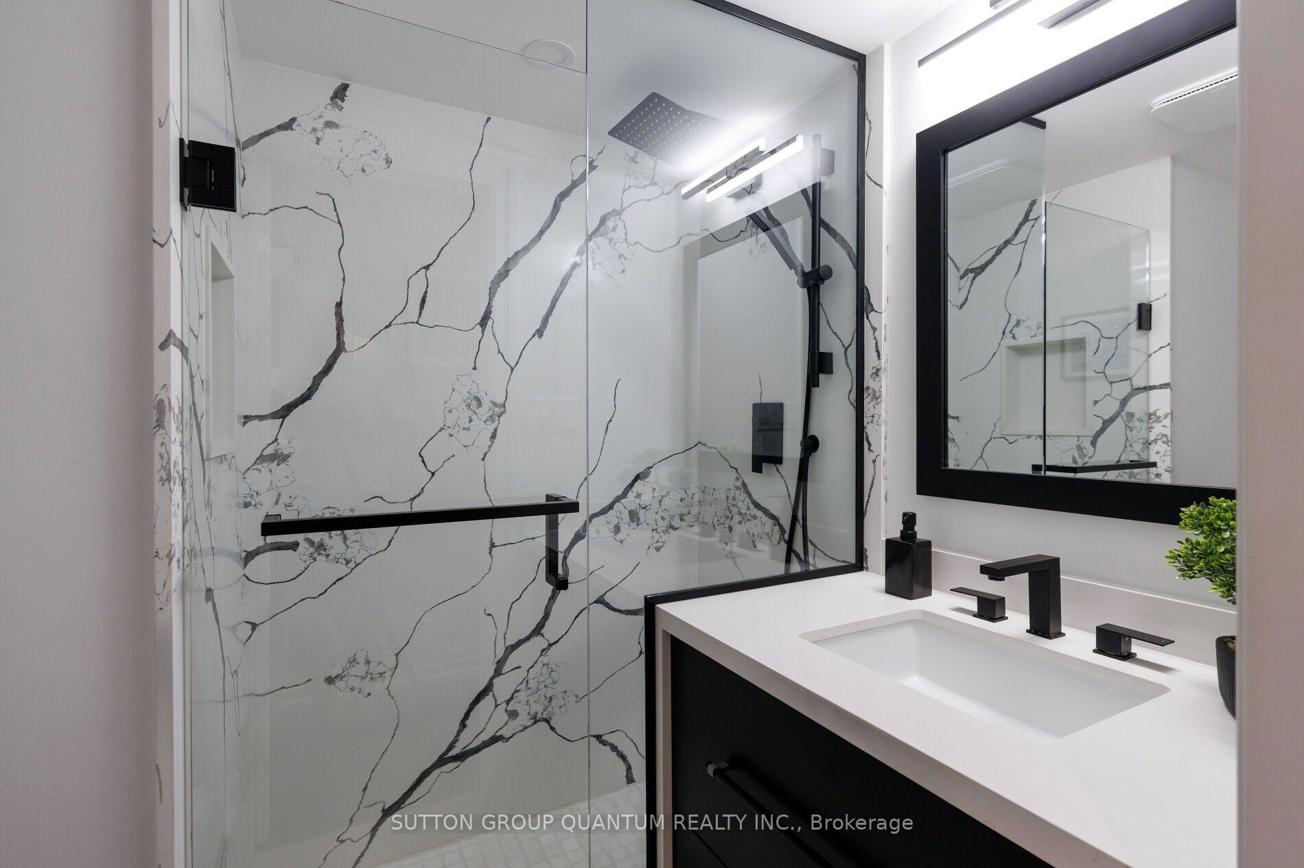 Photo 10 of 1883 Bough Beeches Boulevard, Mississauga, Rathwood — HOMEH