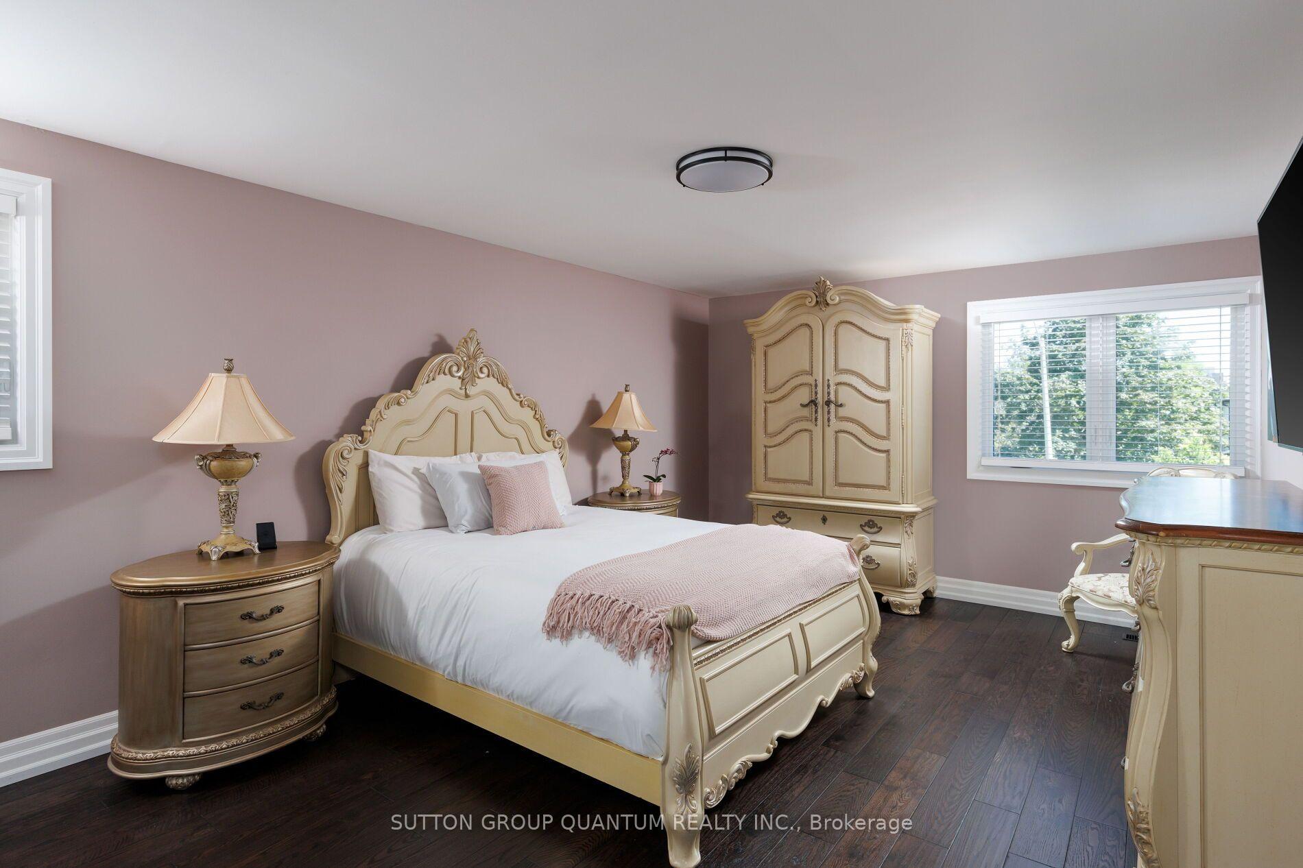 Photo 12 of 1883 Bough Beeches Boulevard, Mississauga, Rathwood — HOMEH