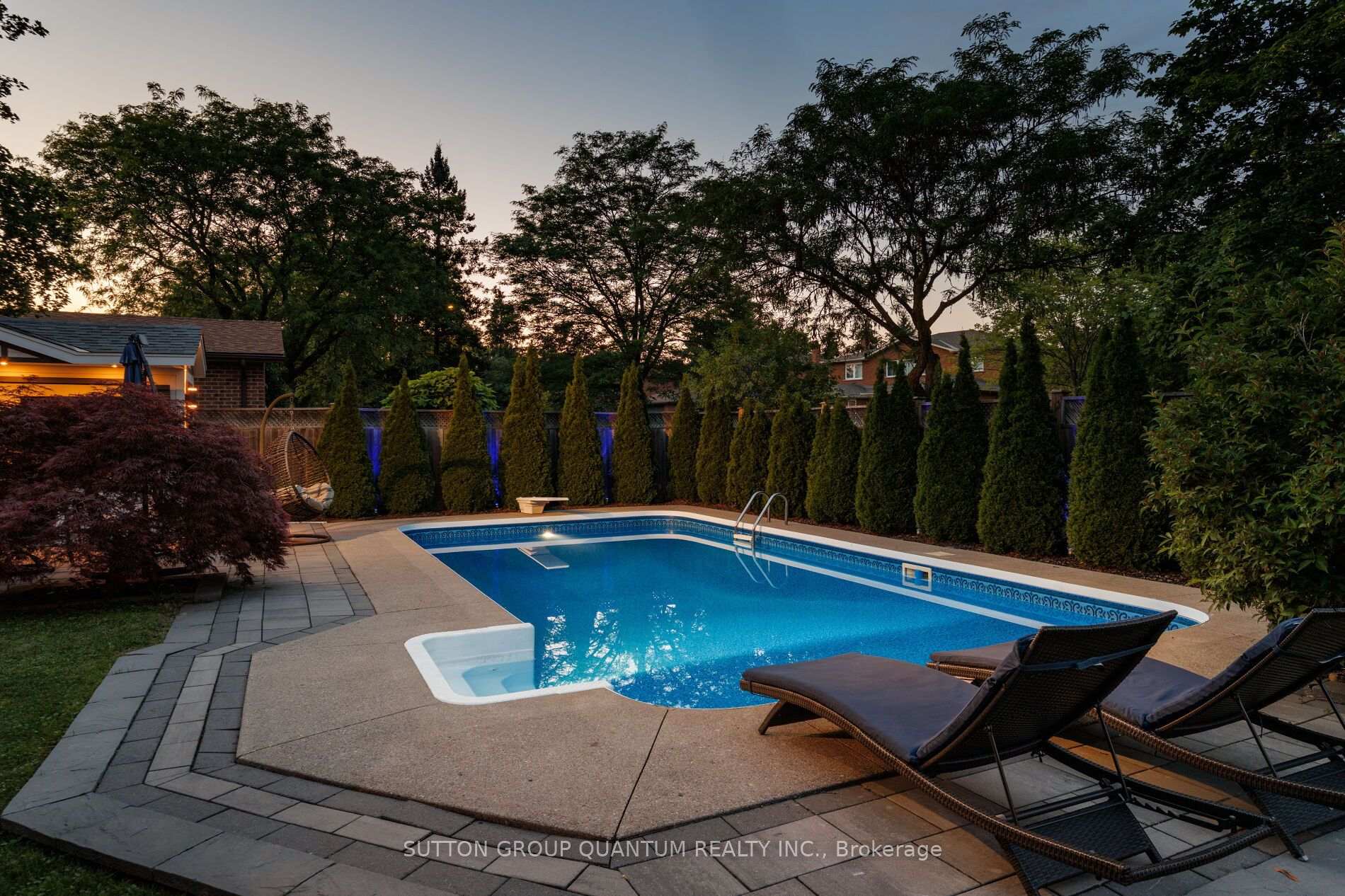 Photo 39 of 1883 Bough Beeches Boulevard, Mississauga, Rathwood — HOMEH