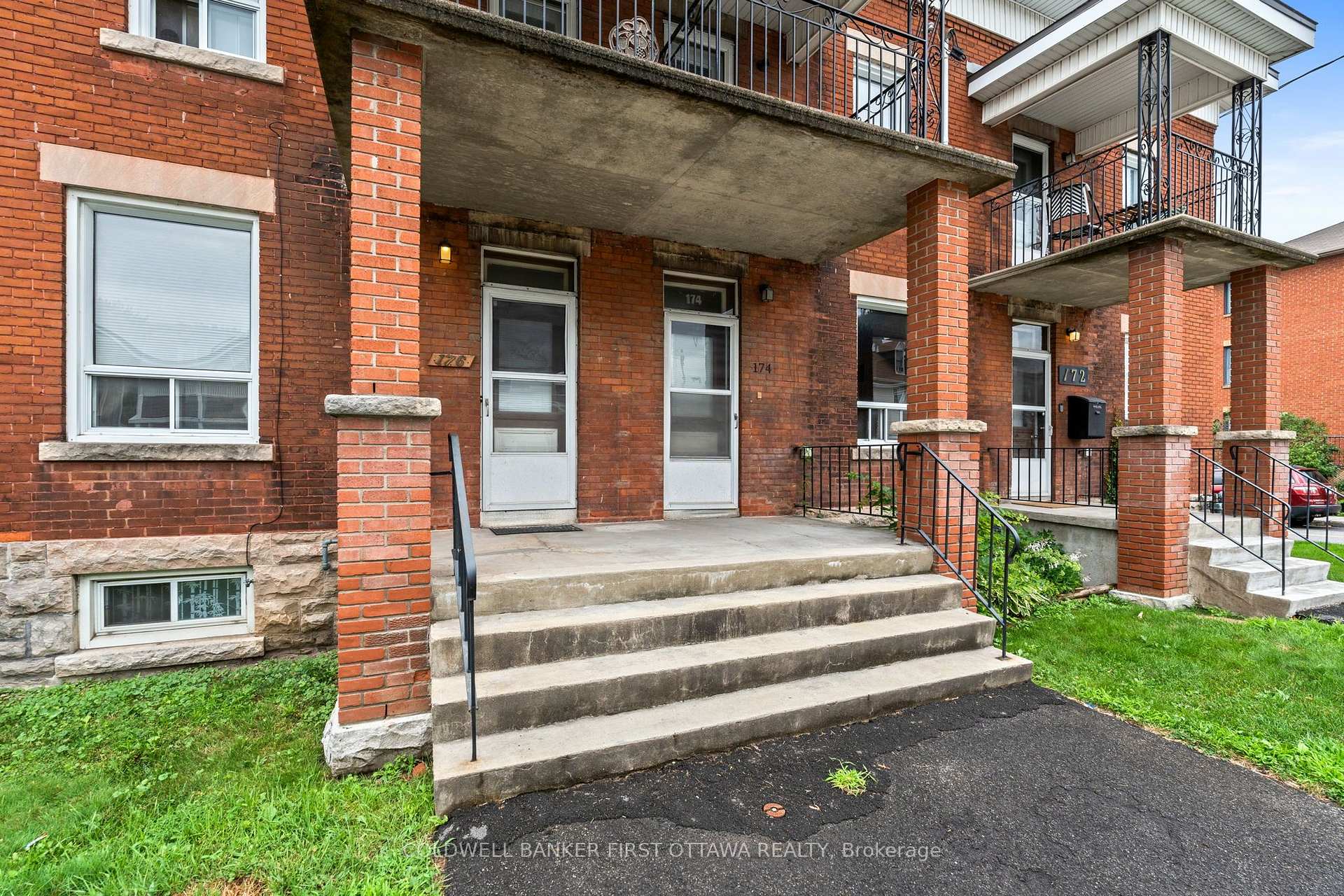 Photo 3 of Unit 2, 174 Rochester Street, Ottawa, West Centre Town — HOMEH