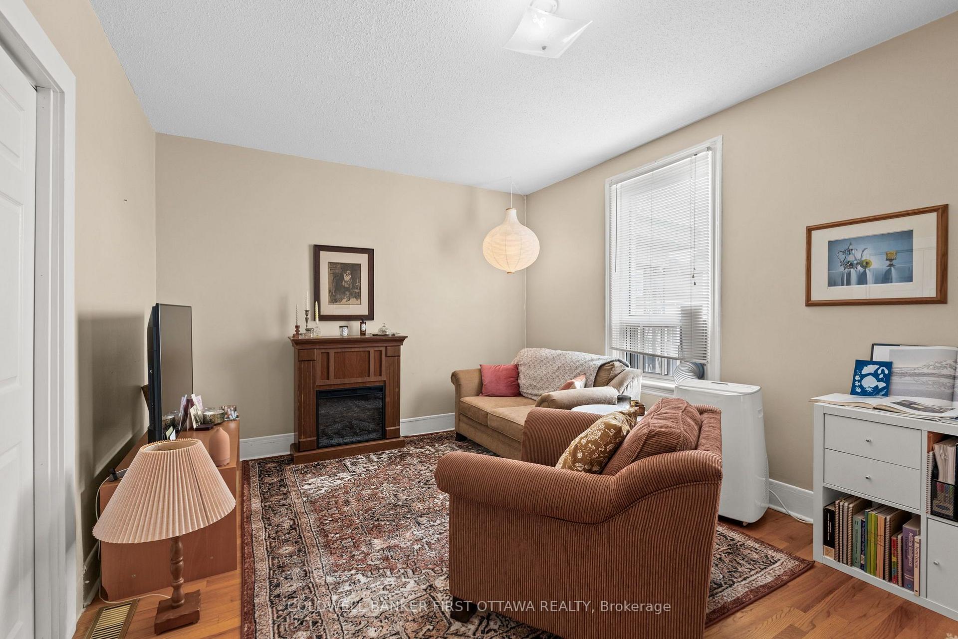 Photo 6 of Unit 2, 174 Rochester Street, Ottawa, West Centre Town — HOMEH