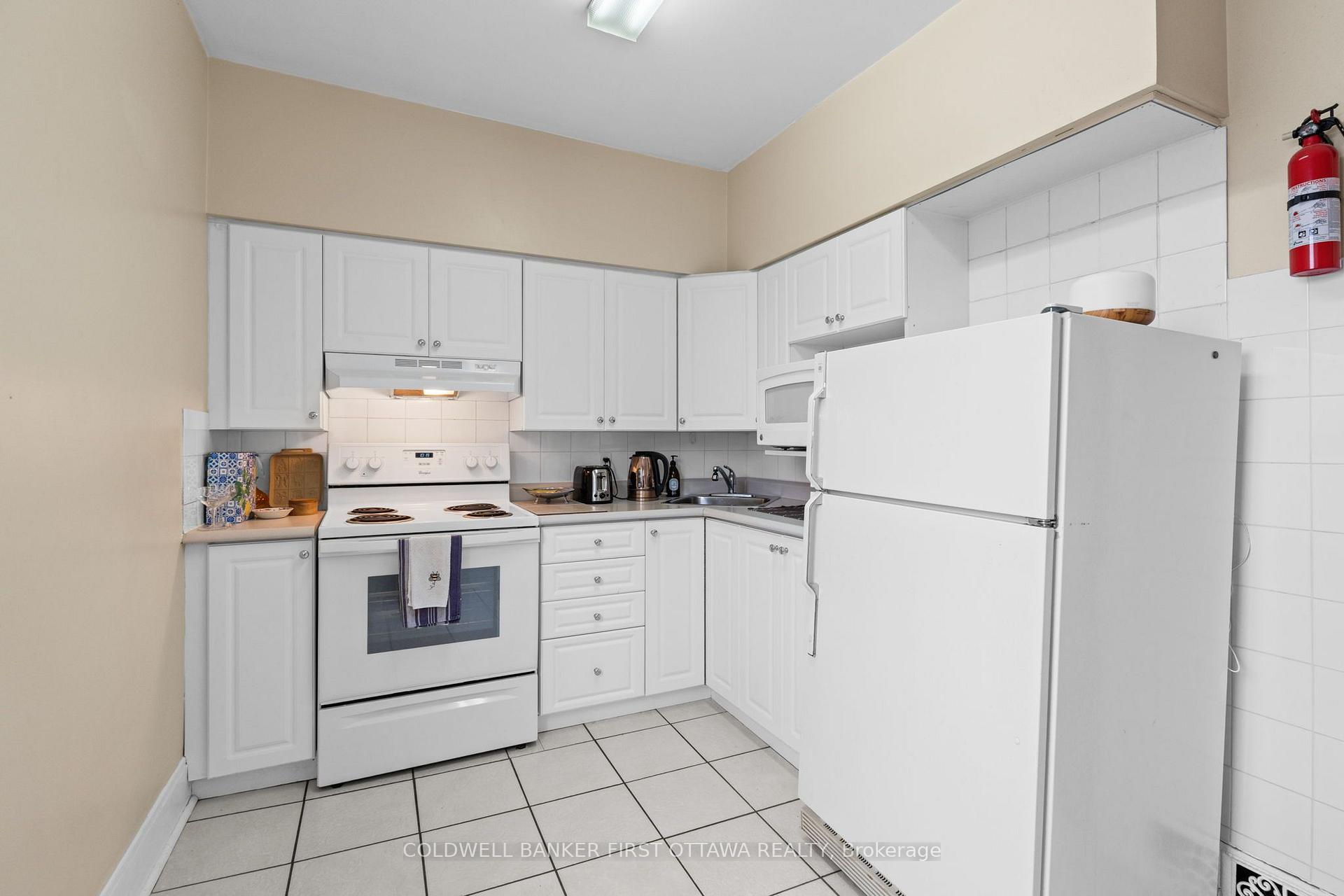Photo 22 of Unit 2, 174 Rochester Street, Ottawa, West Centre Town — HOMEH