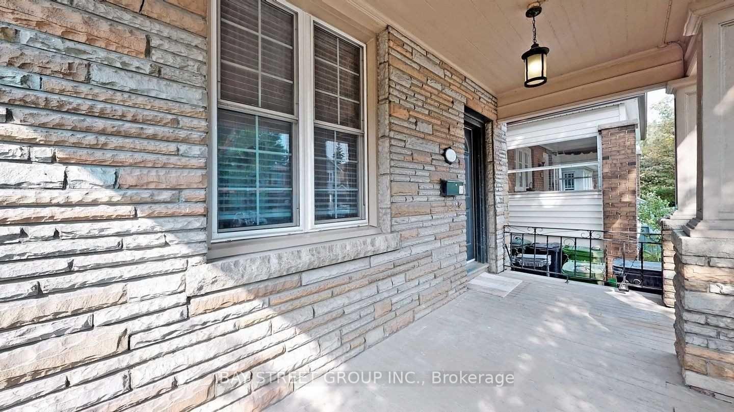 Photo 3 of 20 Bowood Avenue, Toronto, Lawrence Park North — HOMEH