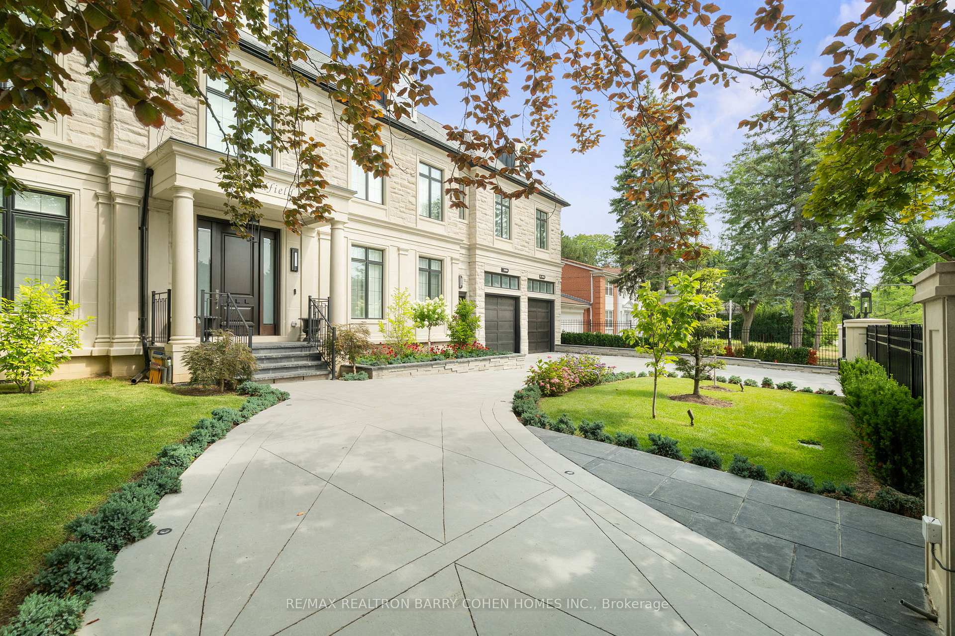 Photo 3 of 23 Sandfield Road, North York, Banbury-Don Mills — HOMEH