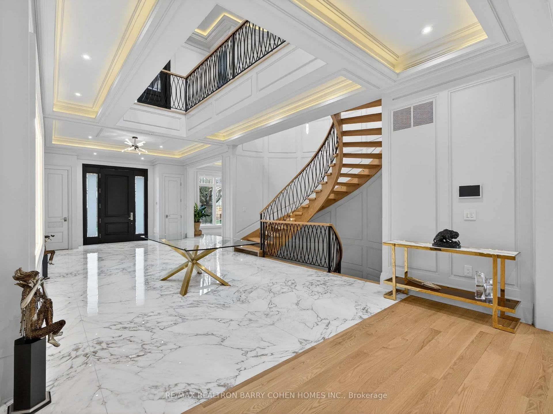 Photo 4 of 23 Sandfield Road, North York, Banbury-Don Mills — HOMEH
