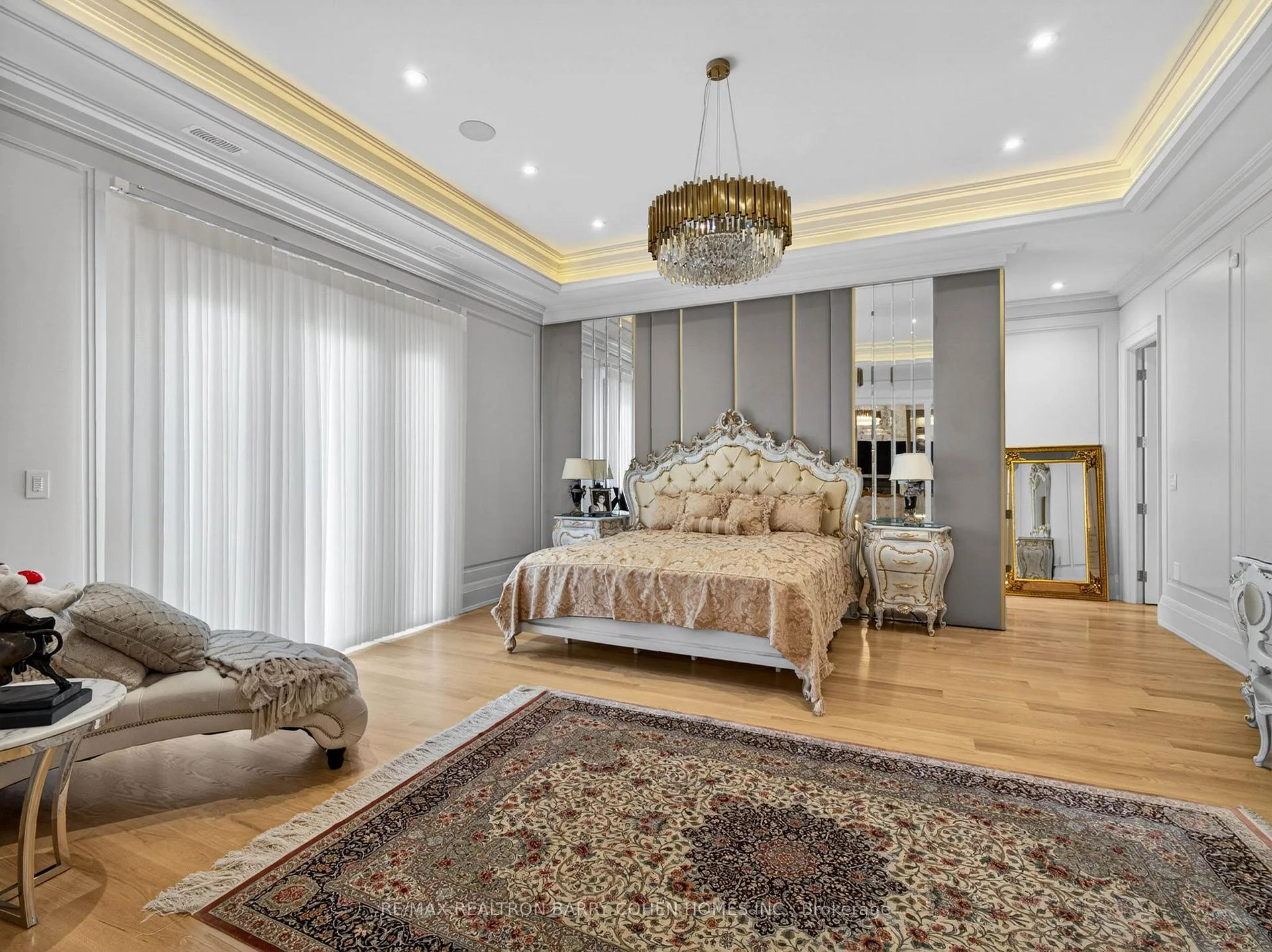 Photo 28 of 23 Sandfield Road, North York, Banbury-Don Mills — HOMEH