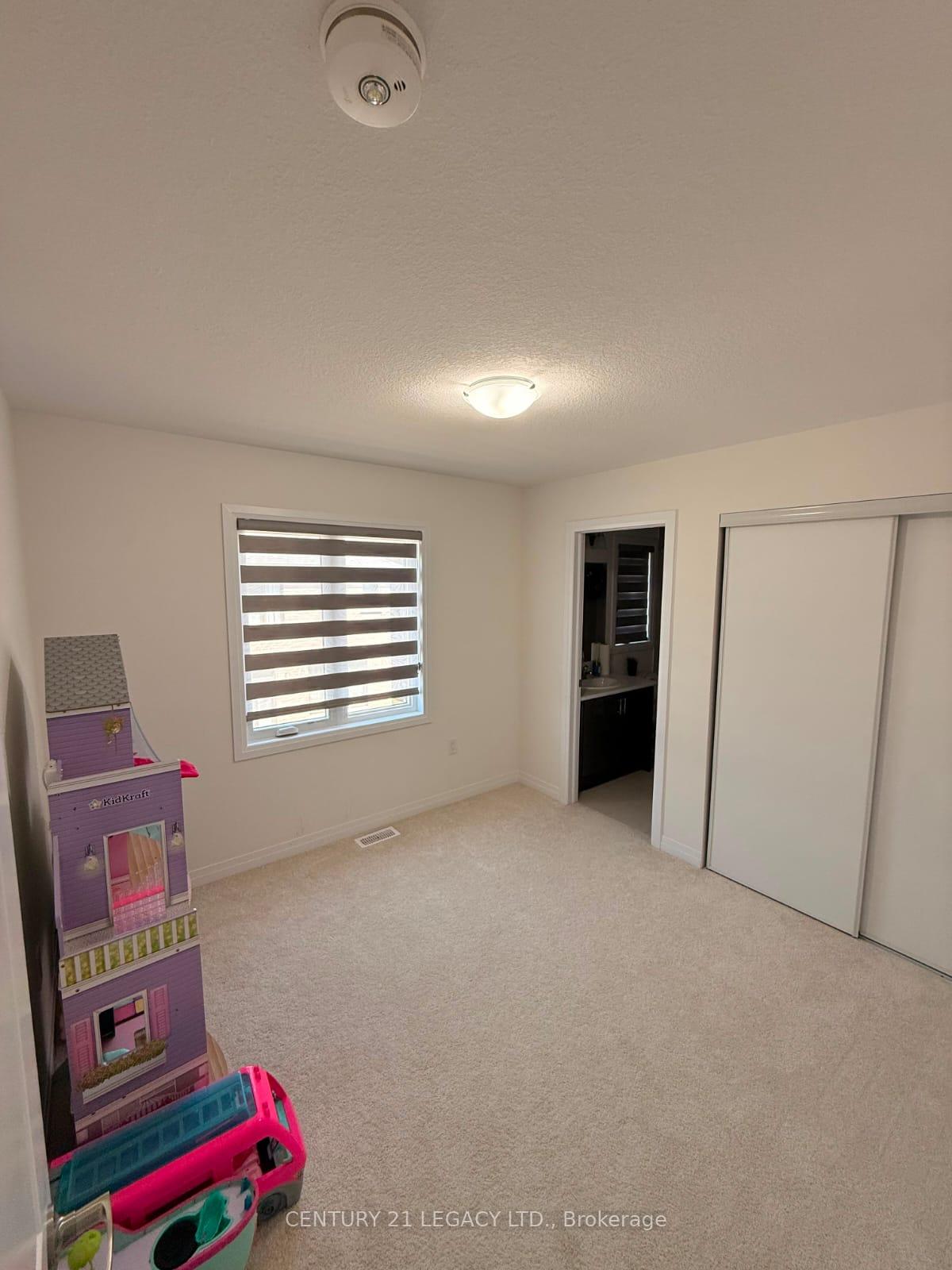 Photo 10 of 19 Langridge Way, Cambridge, East Galt — HOMEH
