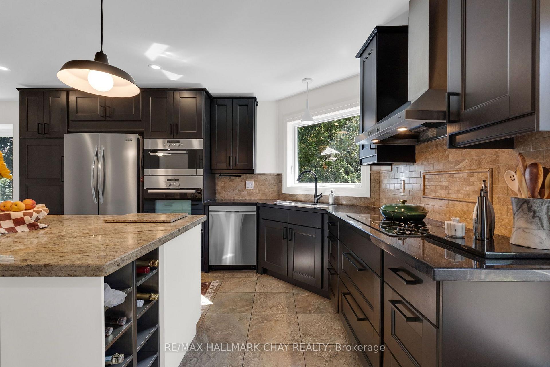 Photo 14 of 9 Howard Drive, Oro-Medonte, Rural Oro-Medonte — HOMEH