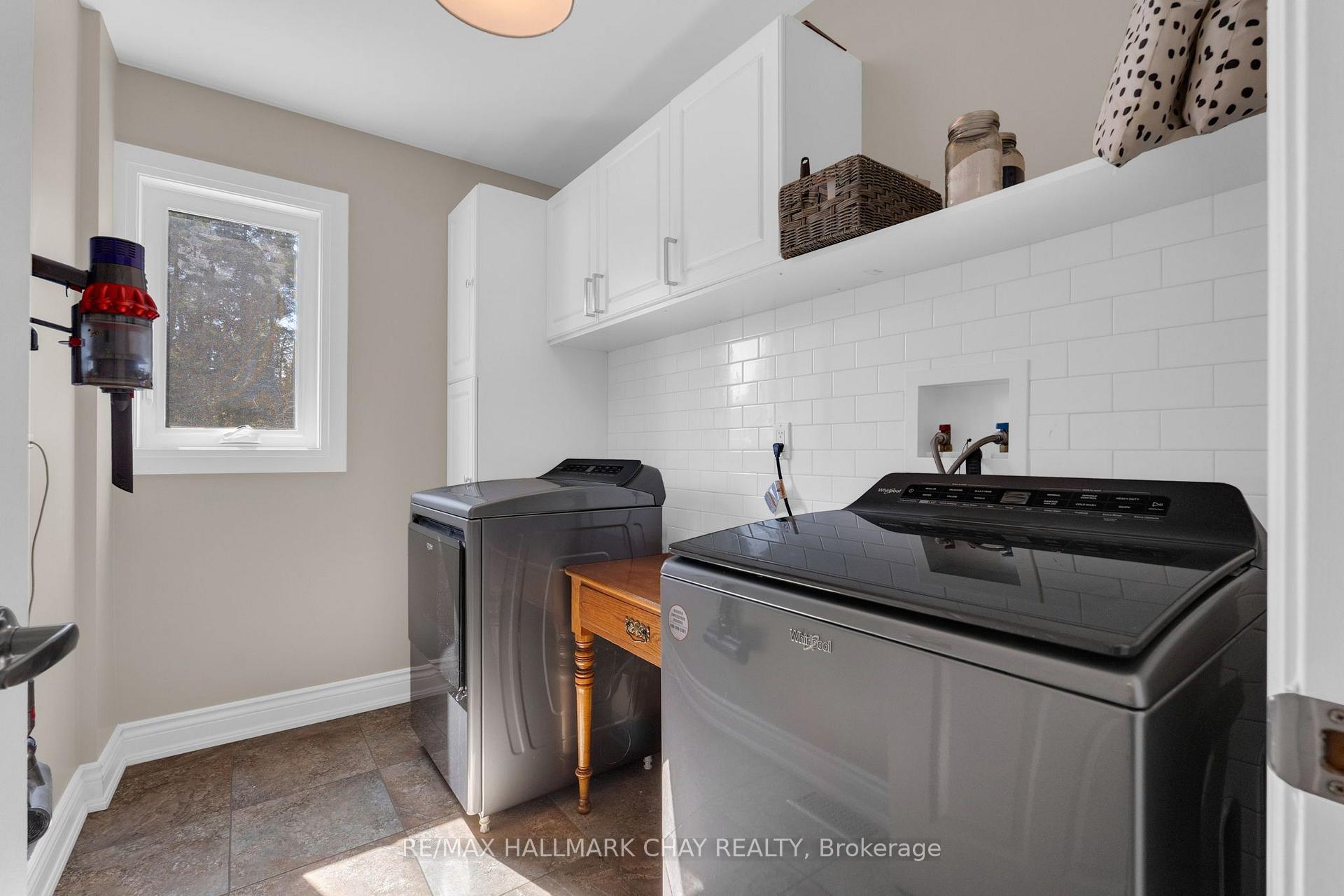 Photo 36 of 9 Howard Drive, Oro-Medonte, Rural Oro-Medonte — HOMEH