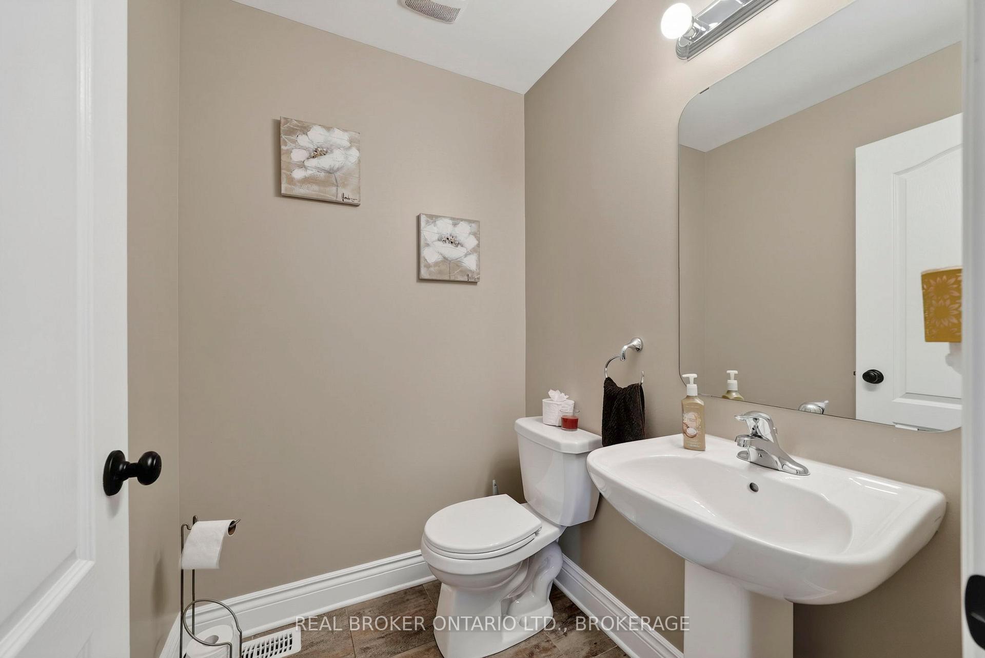 Photo 5 of 1164 Clement Court, Cornwall, Cornwall — HOMEH