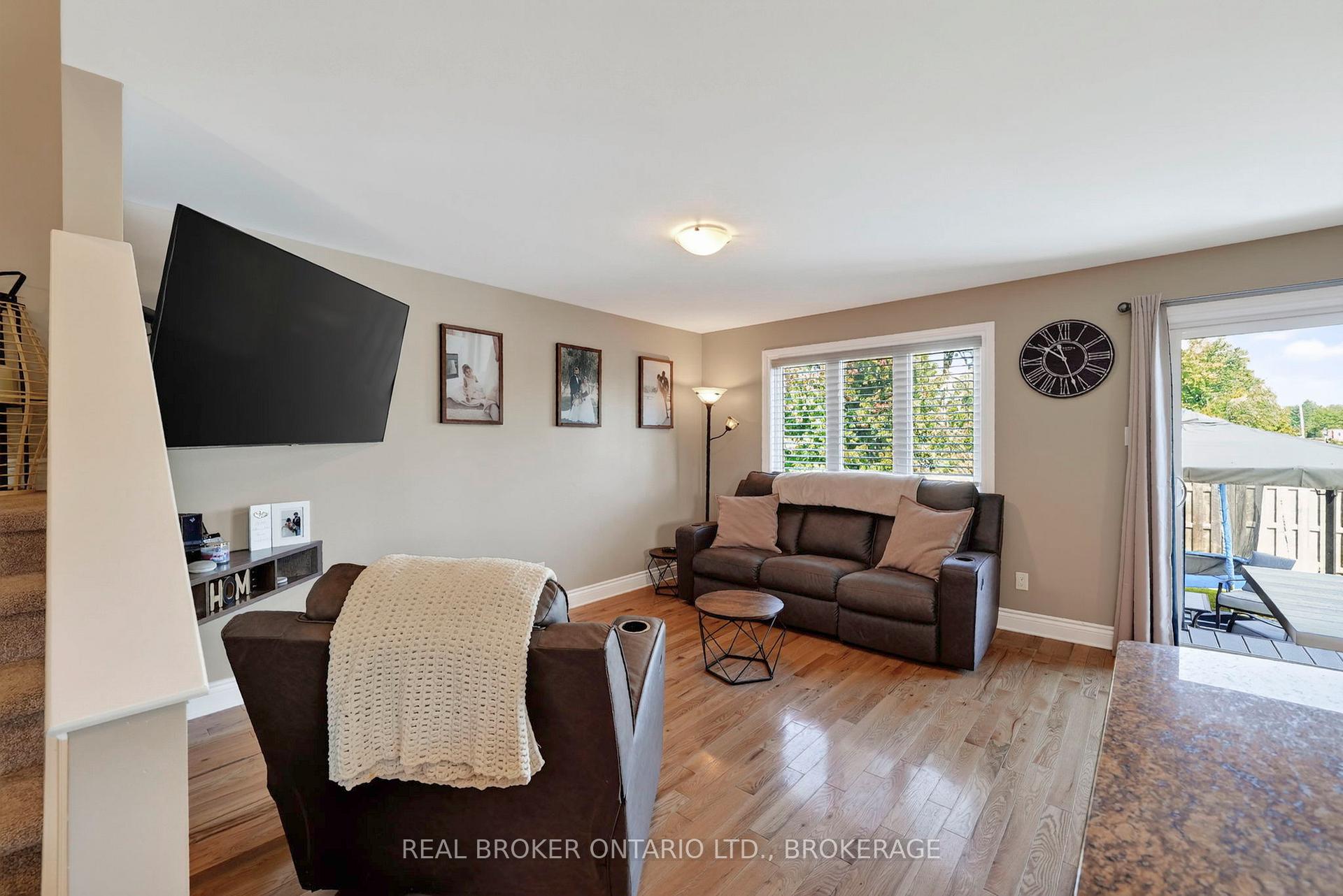 Photo 6 of 1164 Clement Court, Cornwall, Cornwall — HOMEH