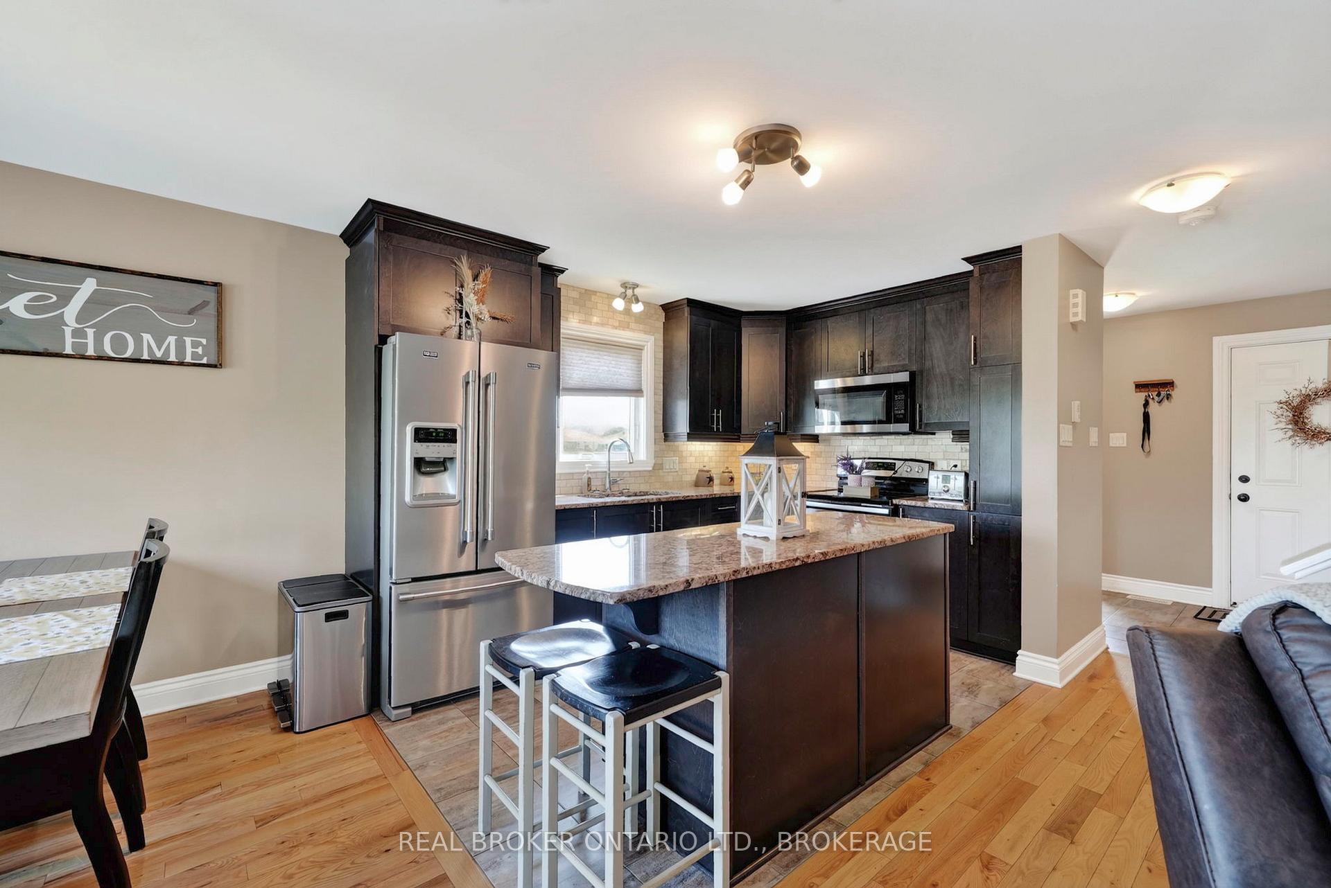 Photo 9 of 1164 Clement Court, Cornwall, Cornwall — HOMEH