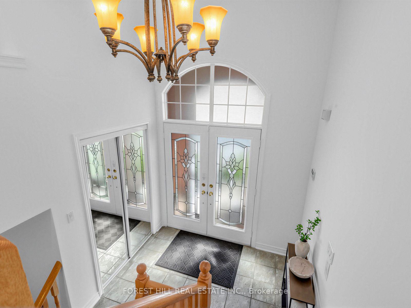 Photo 5 of 43 Pepperberry Road, Vaughan, Patterson — HOMEH