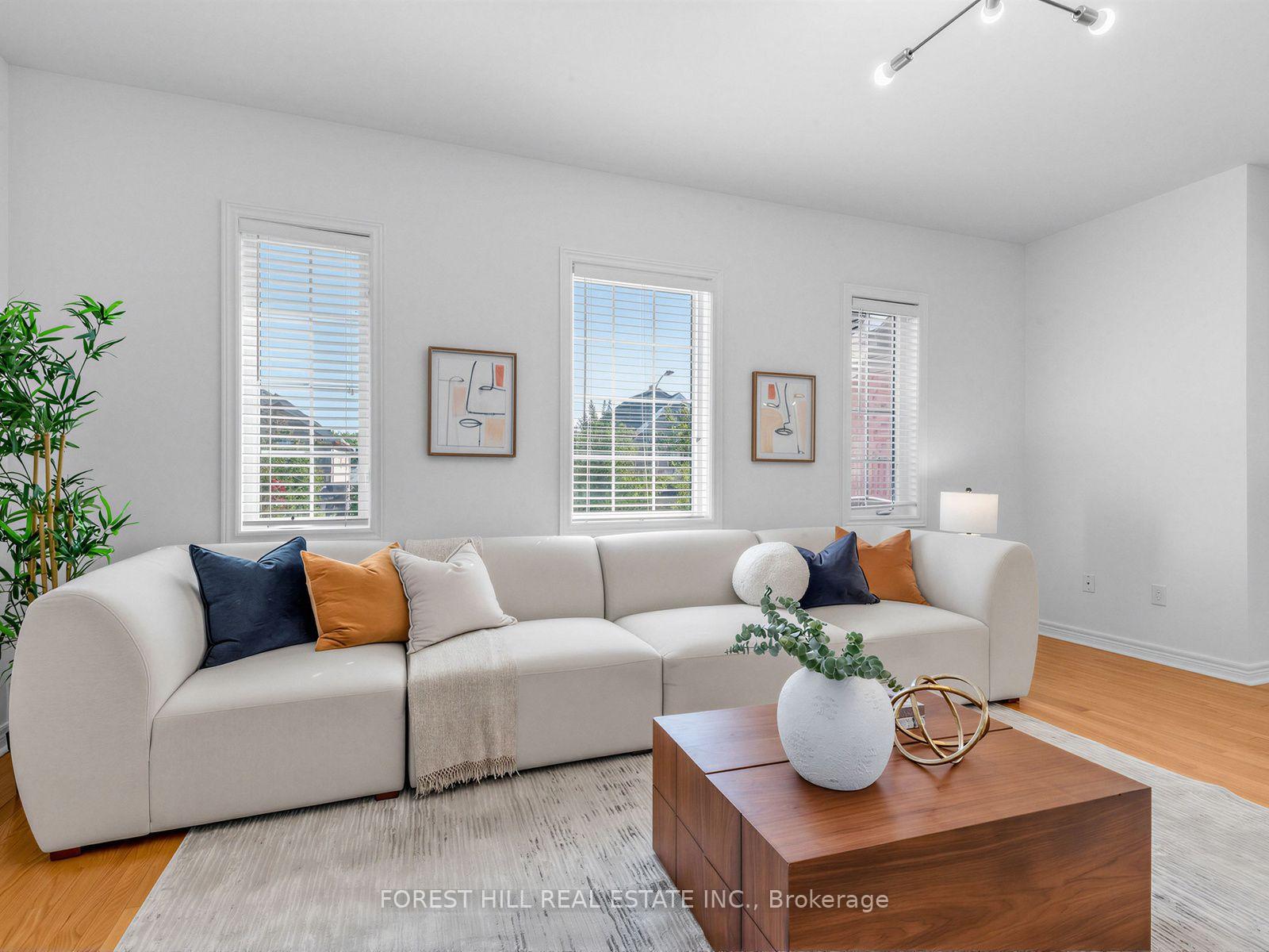 Photo 8 of 43 Pepperberry Road, Vaughan, Patterson — HOMEH