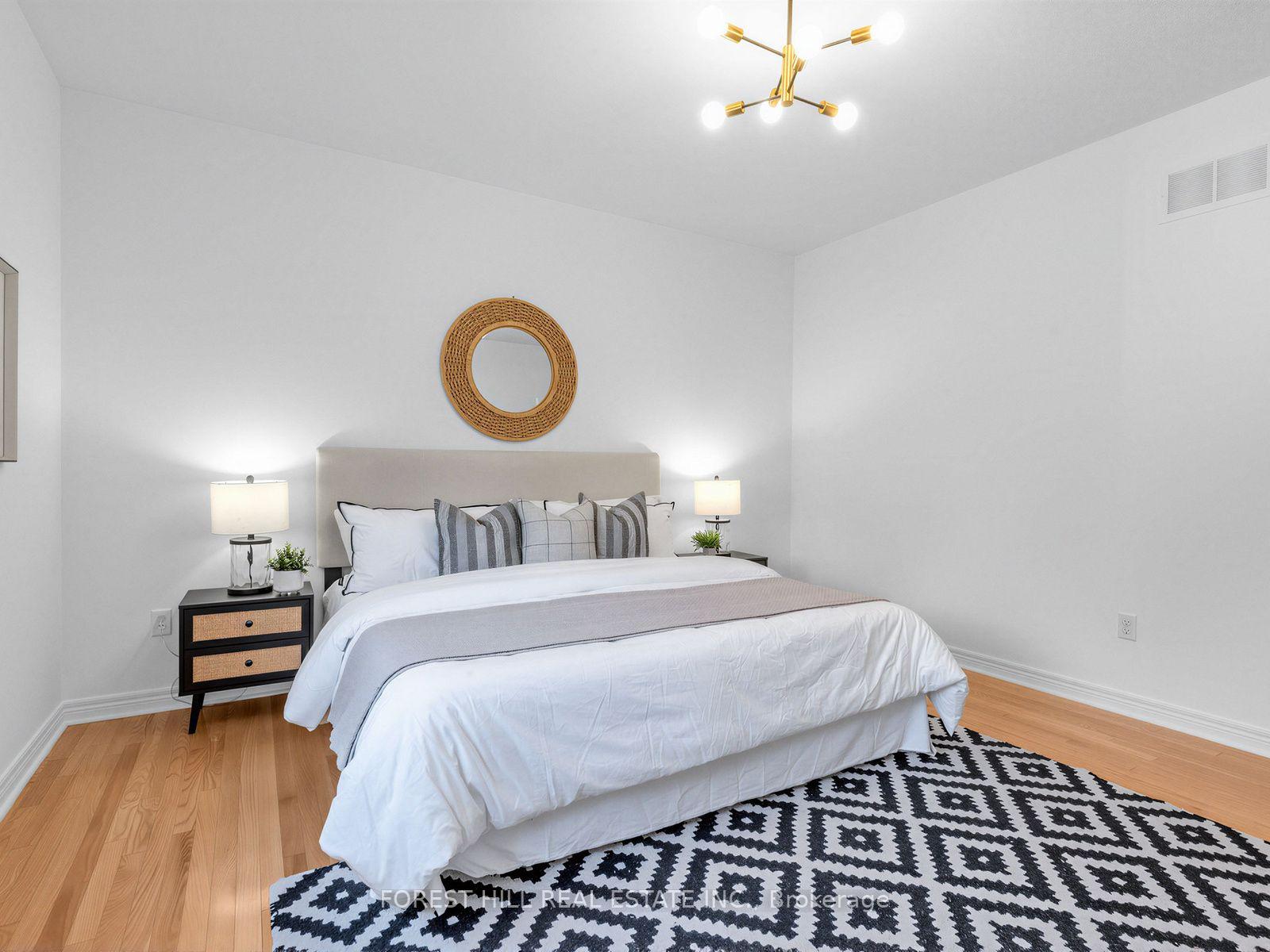 Photo 18 of 43 Pepperberry Road, Vaughan, Patterson — HOMEH