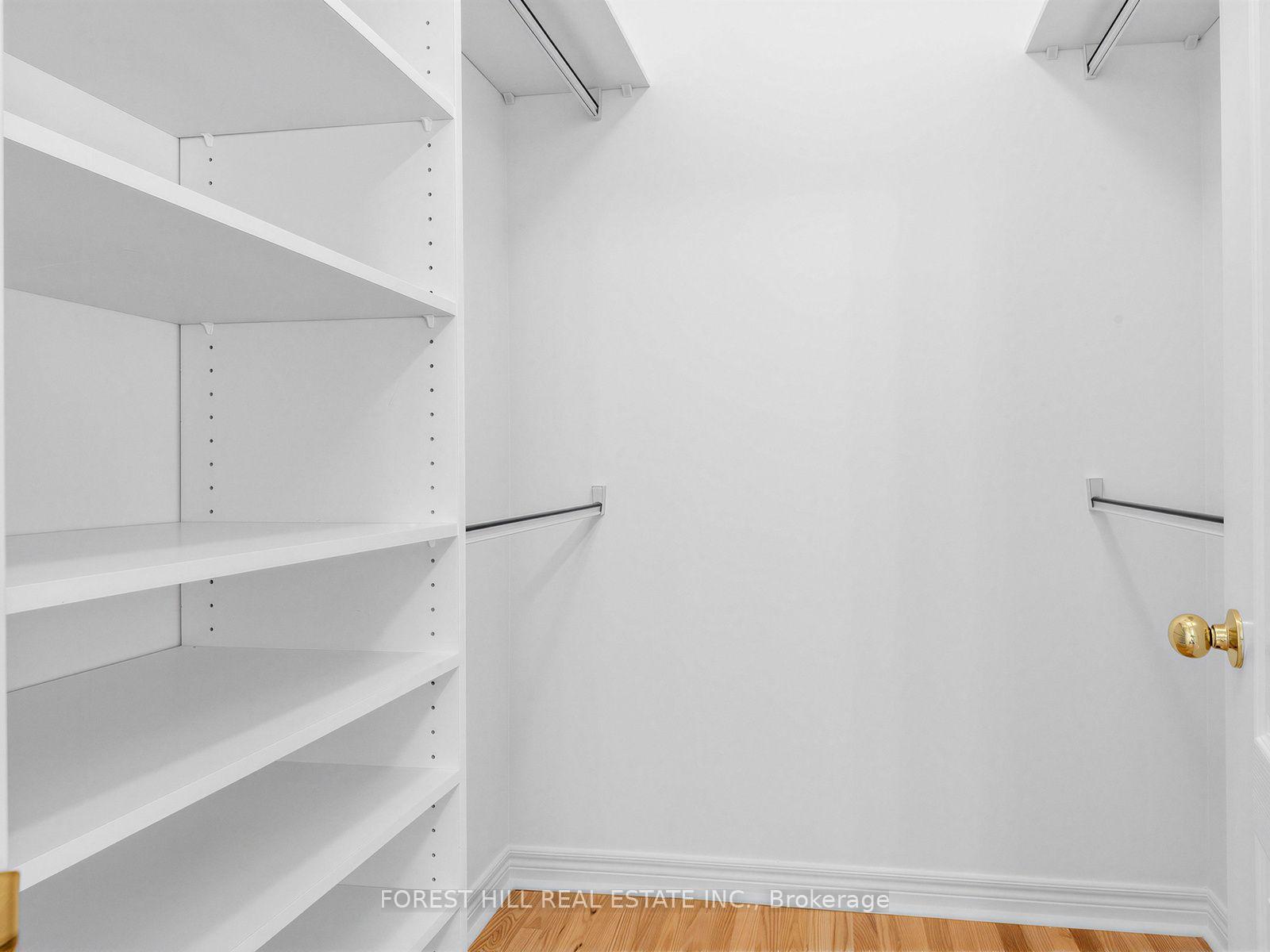 Photo 20 of 43 Pepperberry Road, Vaughan, Patterson — HOMEH