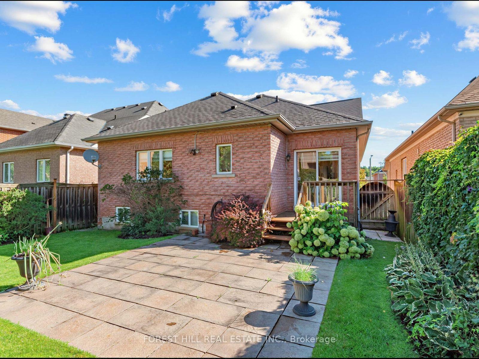 Photo 41 of 43 Pepperberry Road, Vaughan, Patterson — HOMEH