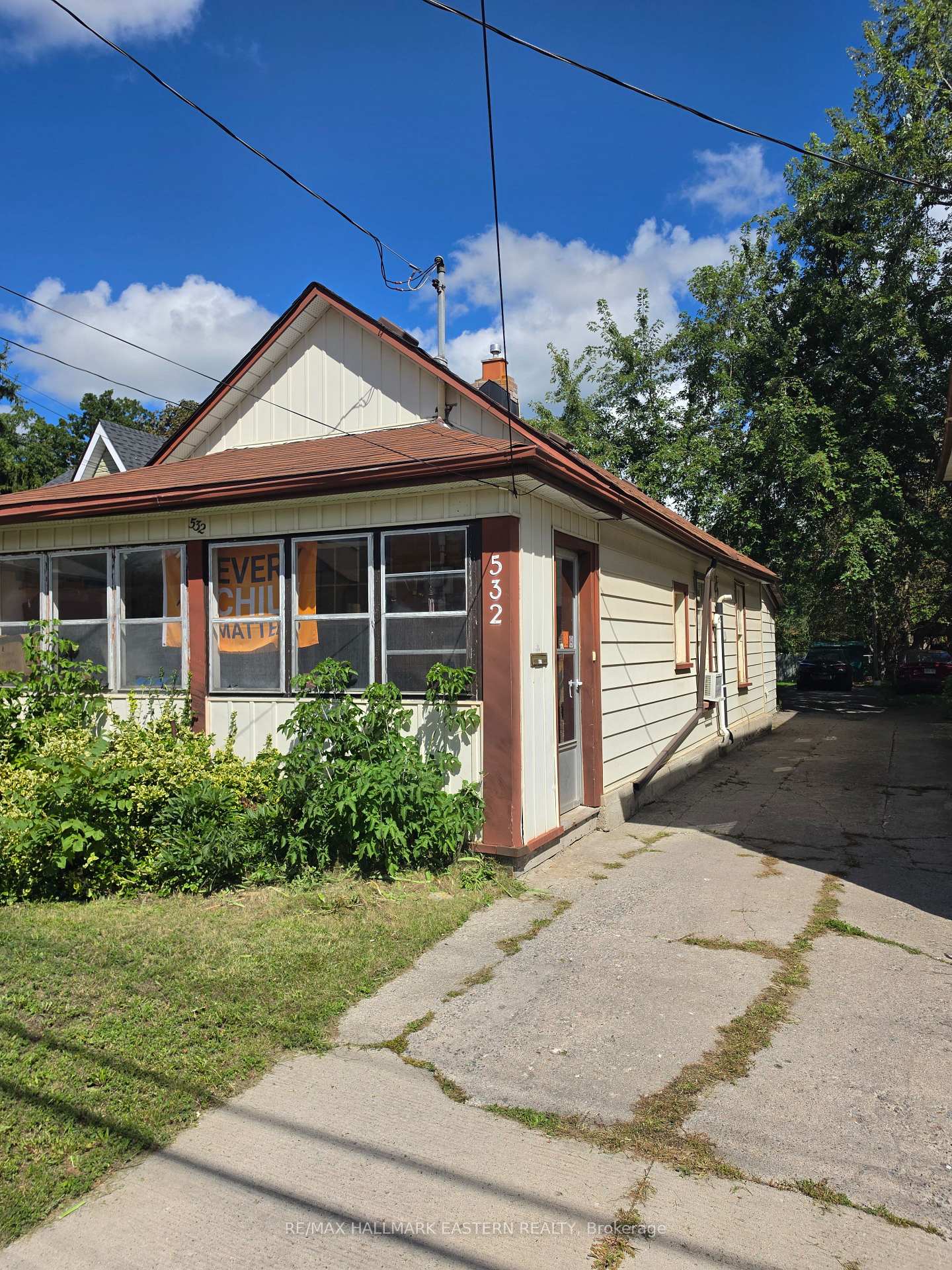 Photo 2 of 532 Rogers Street, Peterborough, Ashburnham Ward 4 — HOMEH