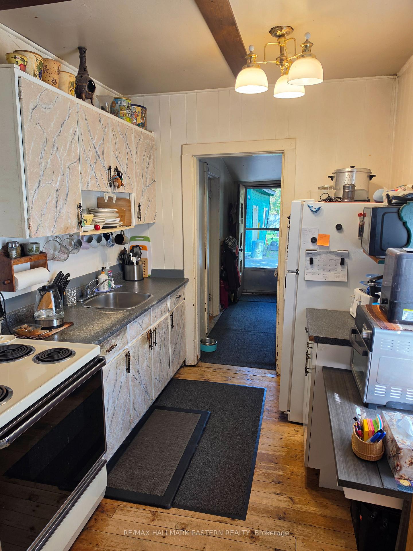 Photo 4 of 532 Rogers Street, Peterborough, Ashburnham Ward 4 — HOMEH