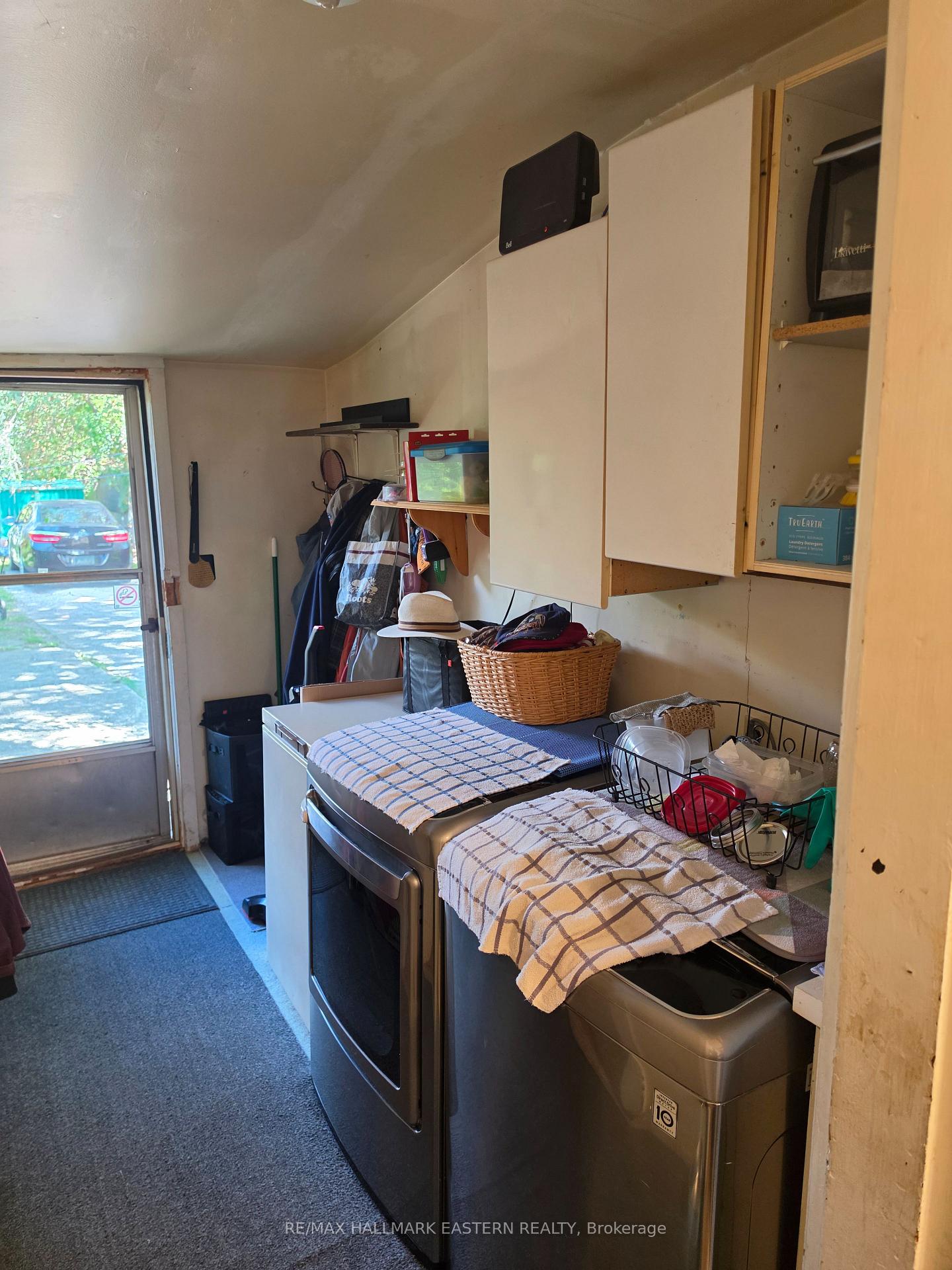 Photo 5 of 532 Rogers Street, Peterborough, Ashburnham Ward 4 — HOMEH