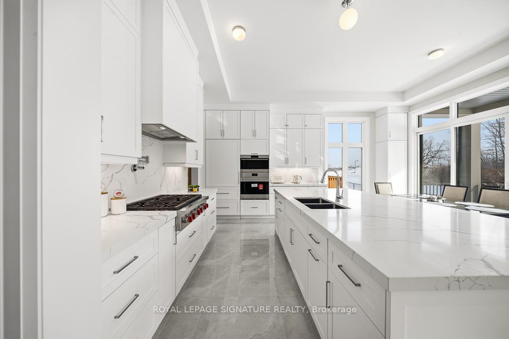 Photo 6 of 16 Gianvito Crescent, King, King City — HOMEH