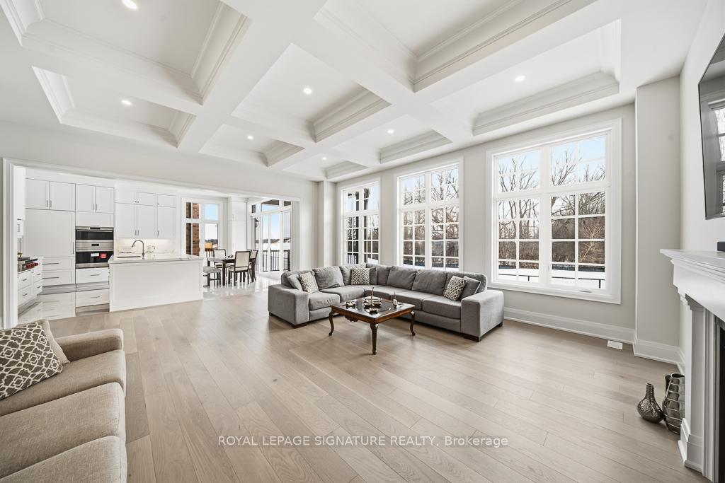 Photo 11 of 16 Gianvito Crescent, King, King City — HOMEH