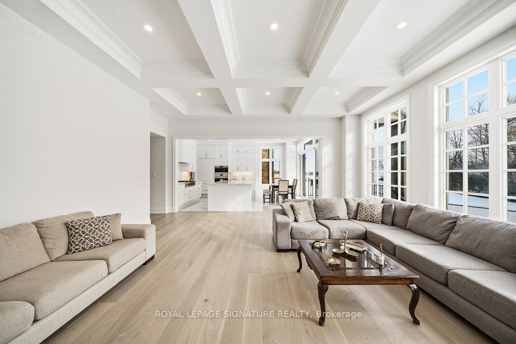 Photo 13 of 16 Gianvito Crescent, King, King City — HOMEH