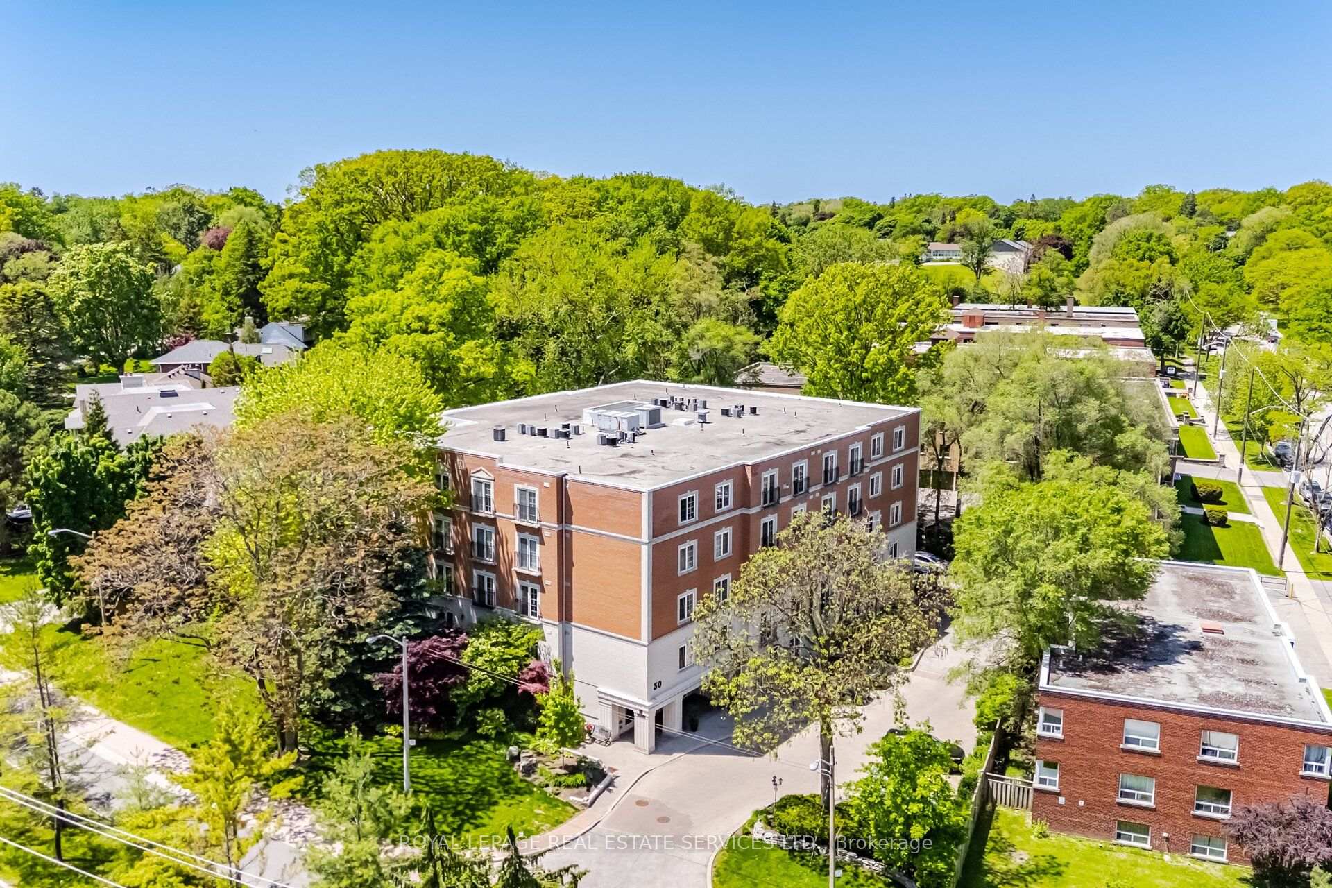 Photo 2 of Unit PH403, 30 Anglesey Boulevard, Etobicoke, Edenbridge-Humber Valley — HOMEH