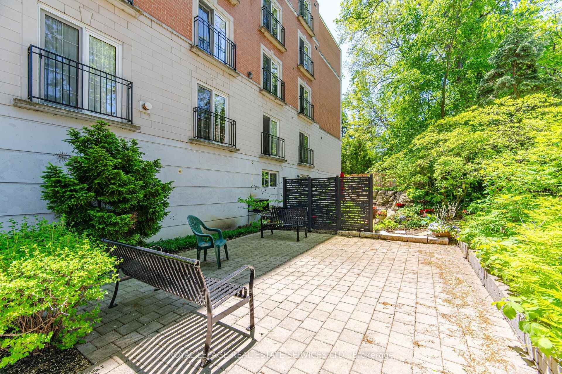 Photo 3 of Unit PH403, 30 Anglesey Boulevard, Etobicoke, Edenbridge-Humber Valley — HOMEH