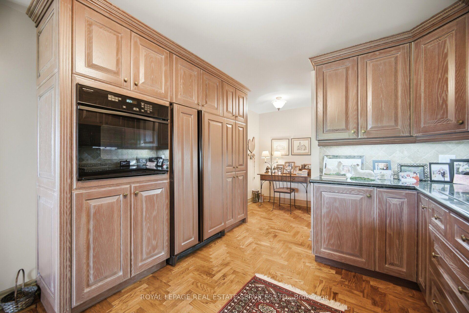 Photo 20 of Unit PH403, 30 Anglesey Boulevard, Etobicoke, Edenbridge-Humber Valley — HOMEH